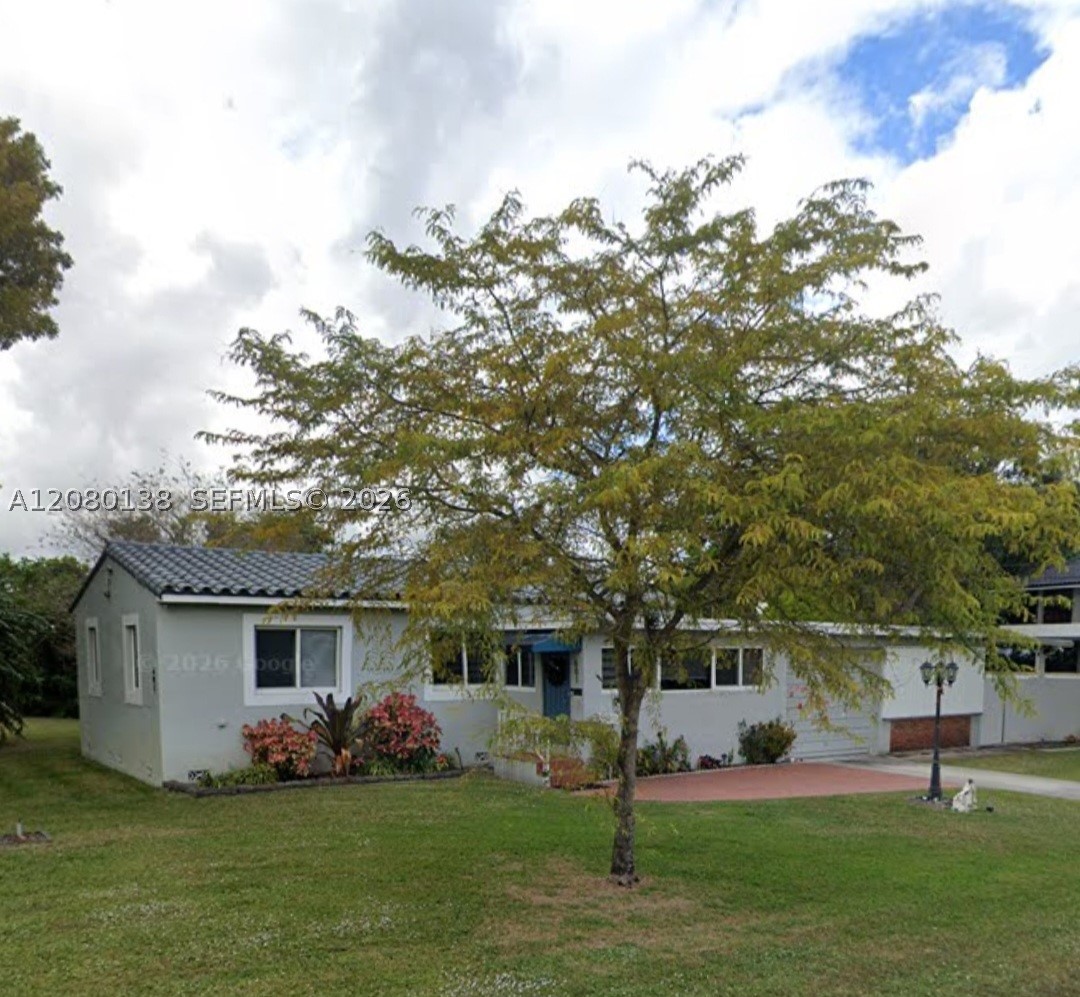601 Oriole Ave