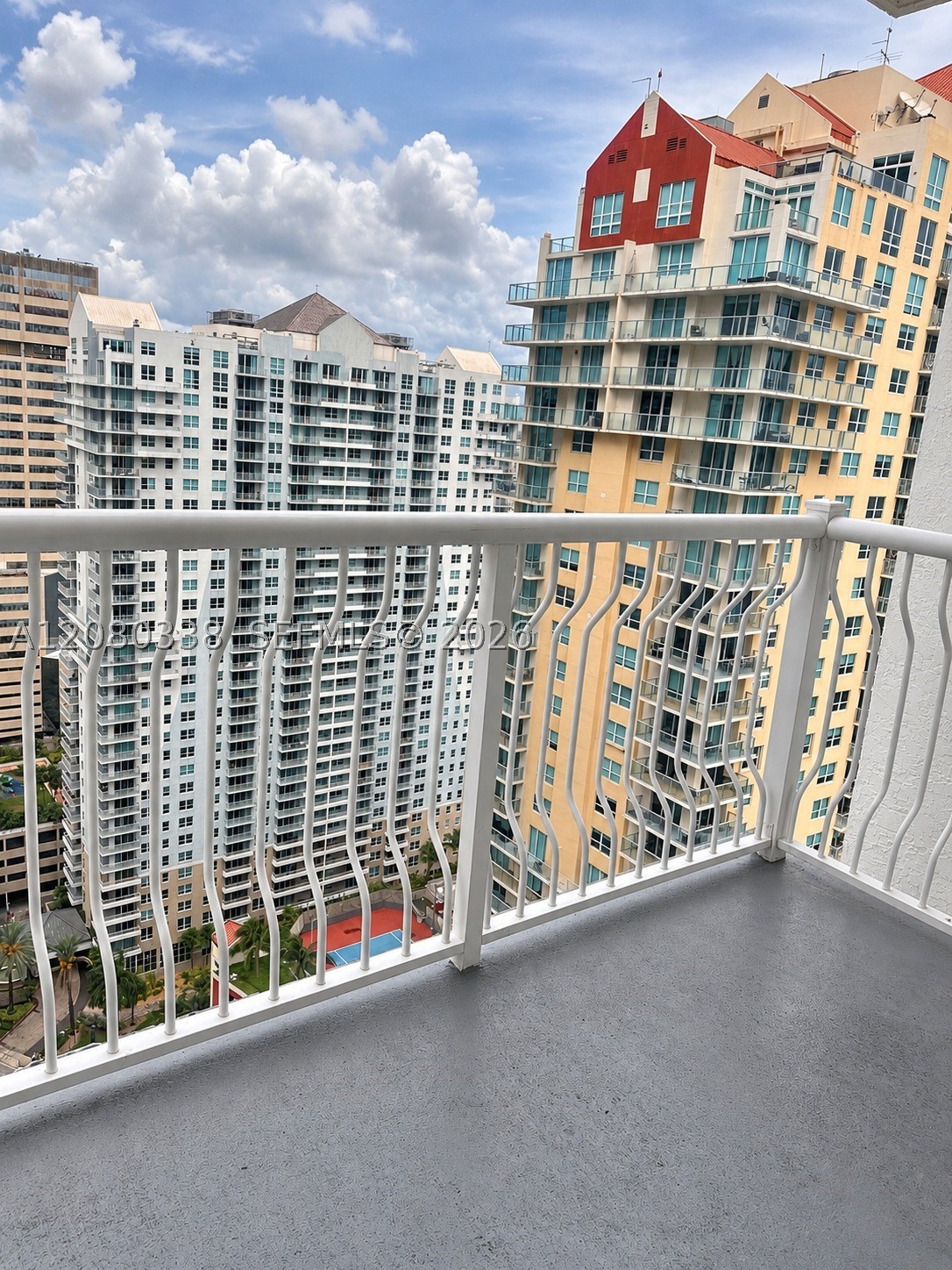 image The Club at Brickell Bay11