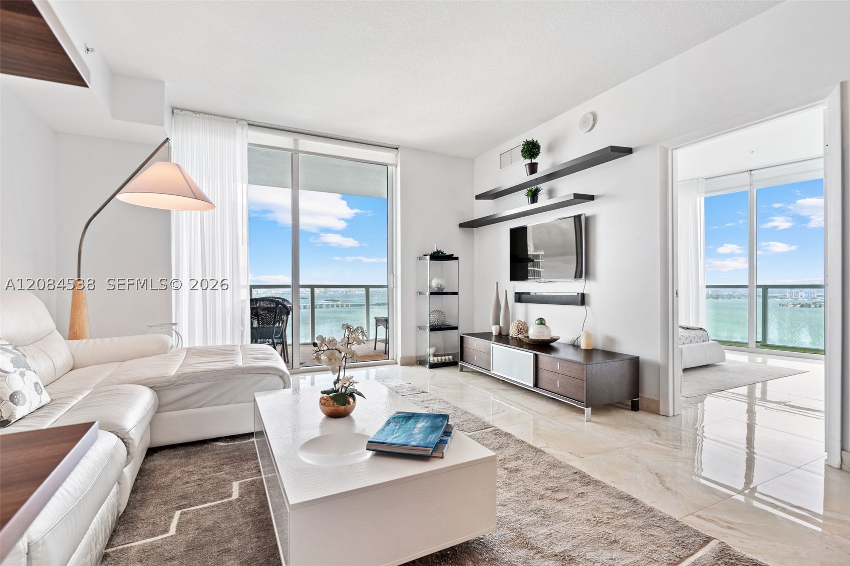 1900 N Bayshore Dr #3315