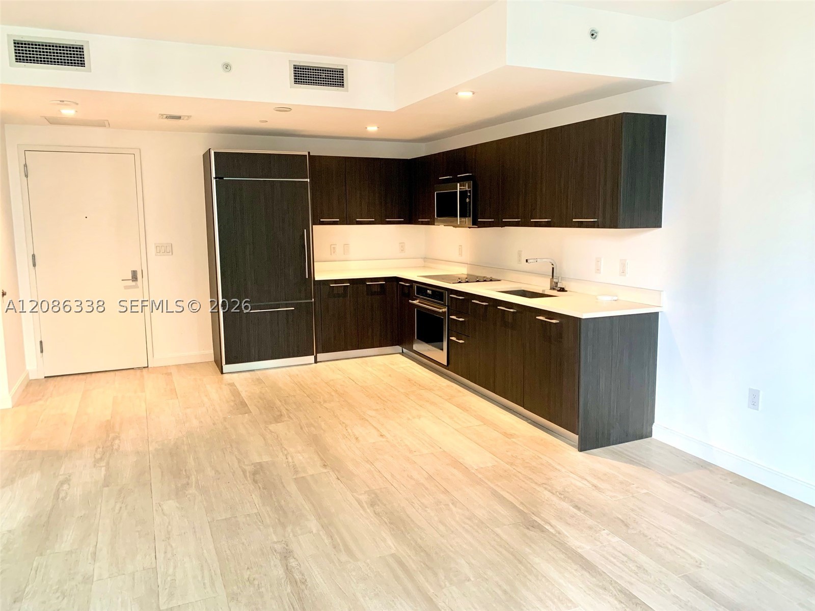 image Brickell Heights West1