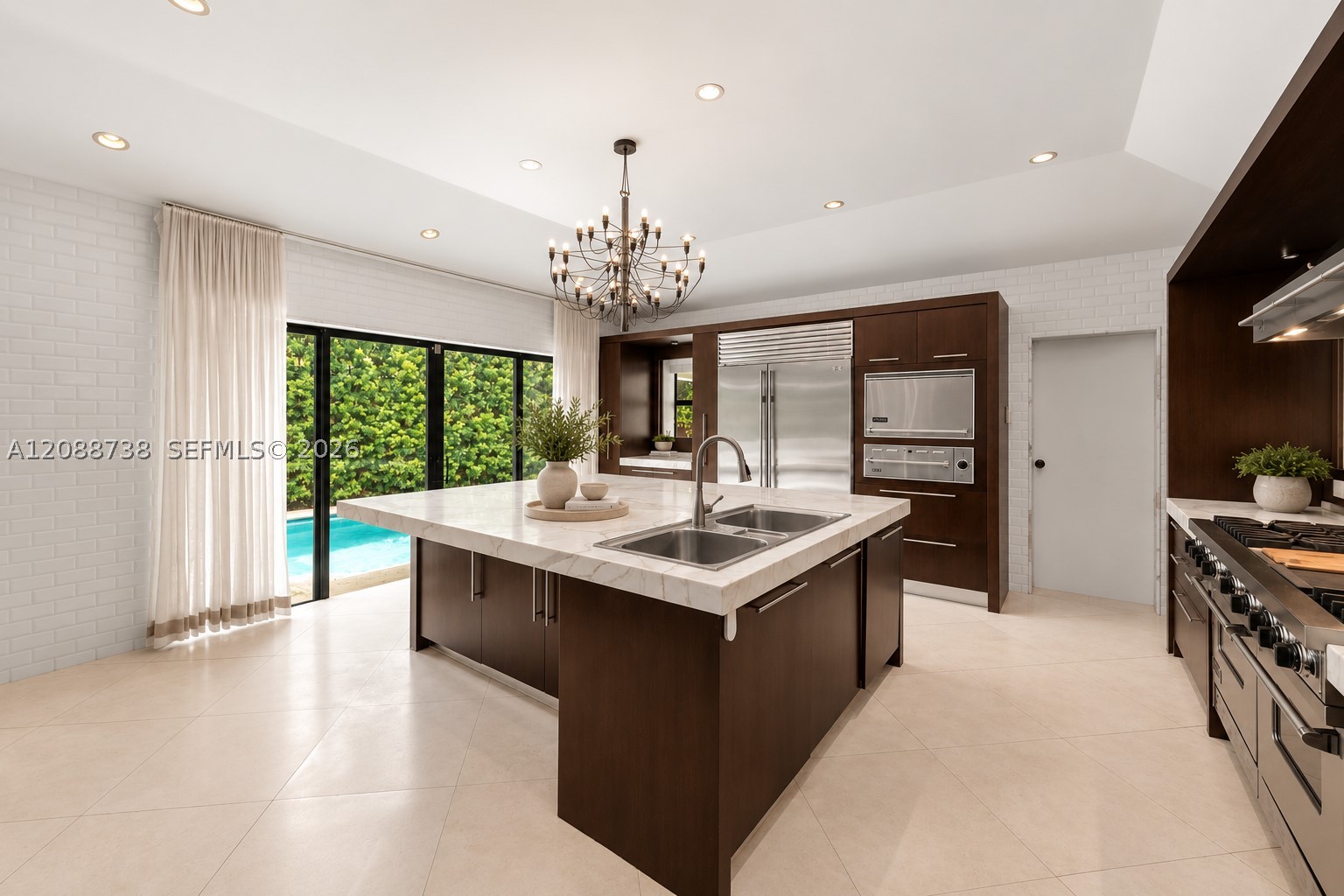 1600 W 24th St Miami Beach, FL 33140