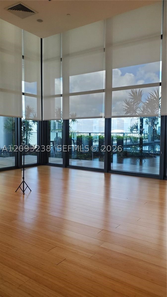 image Canvas21