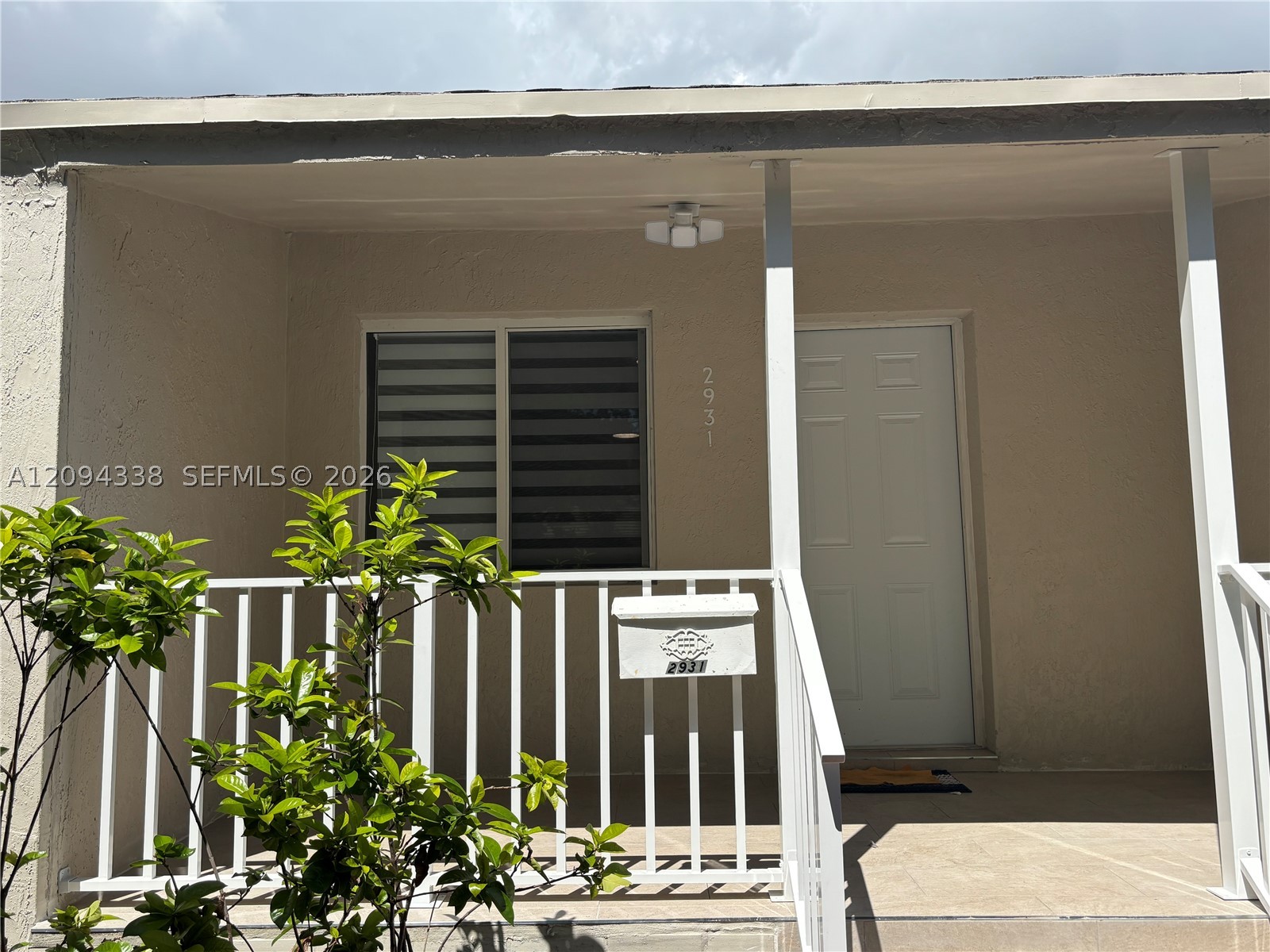 2931 SW 19th Ter
