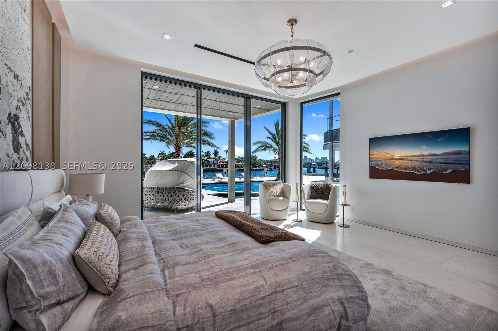 725 Middle Riv Dr Fort Lauderdale, FL 33304