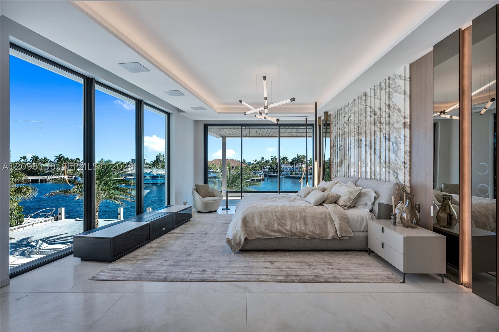 725 Middle Riv Dr Fort Lauderdale, FL 33304