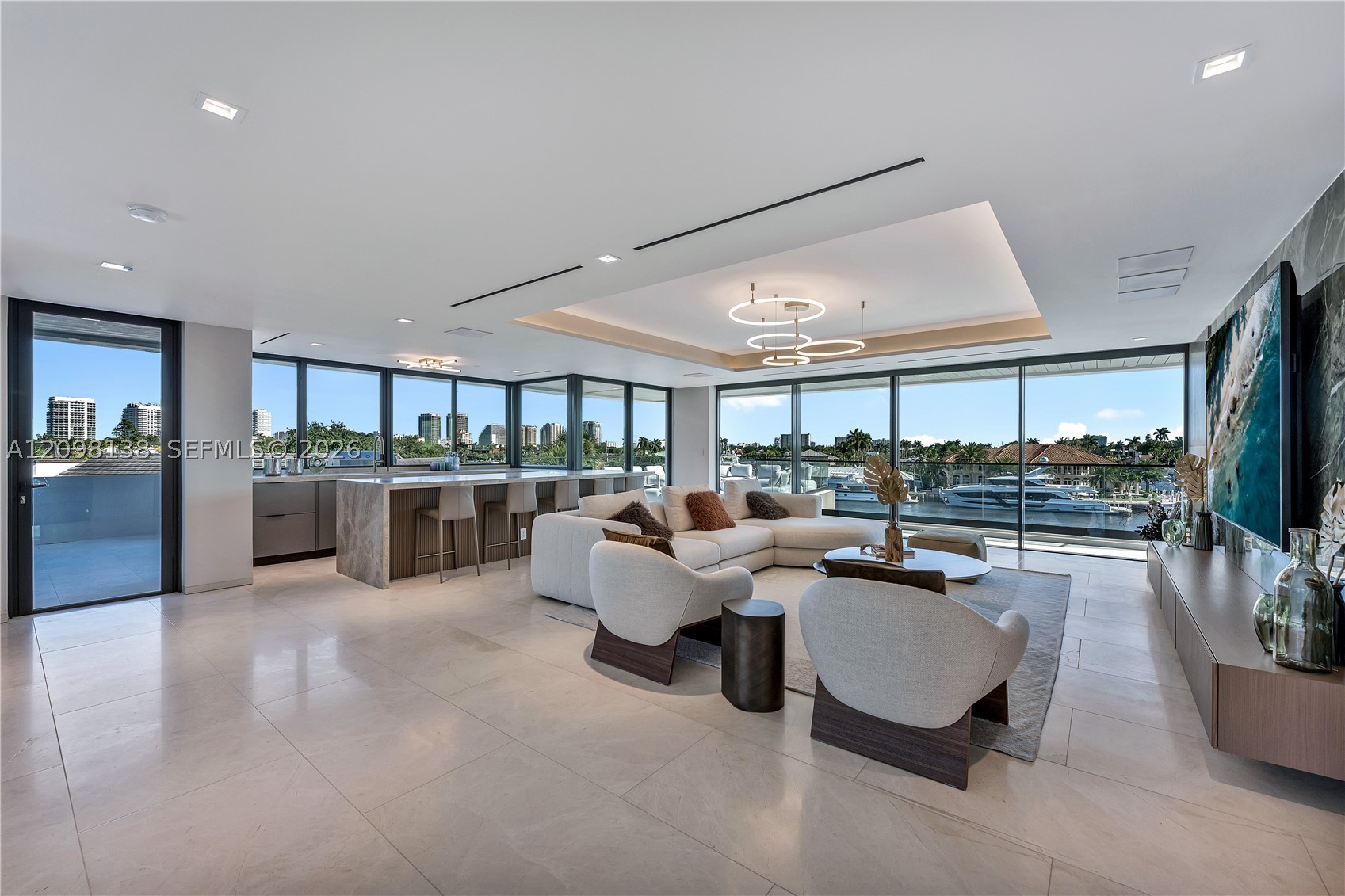 725 Middle Riv Dr Fort Lauderdale, FL 33304