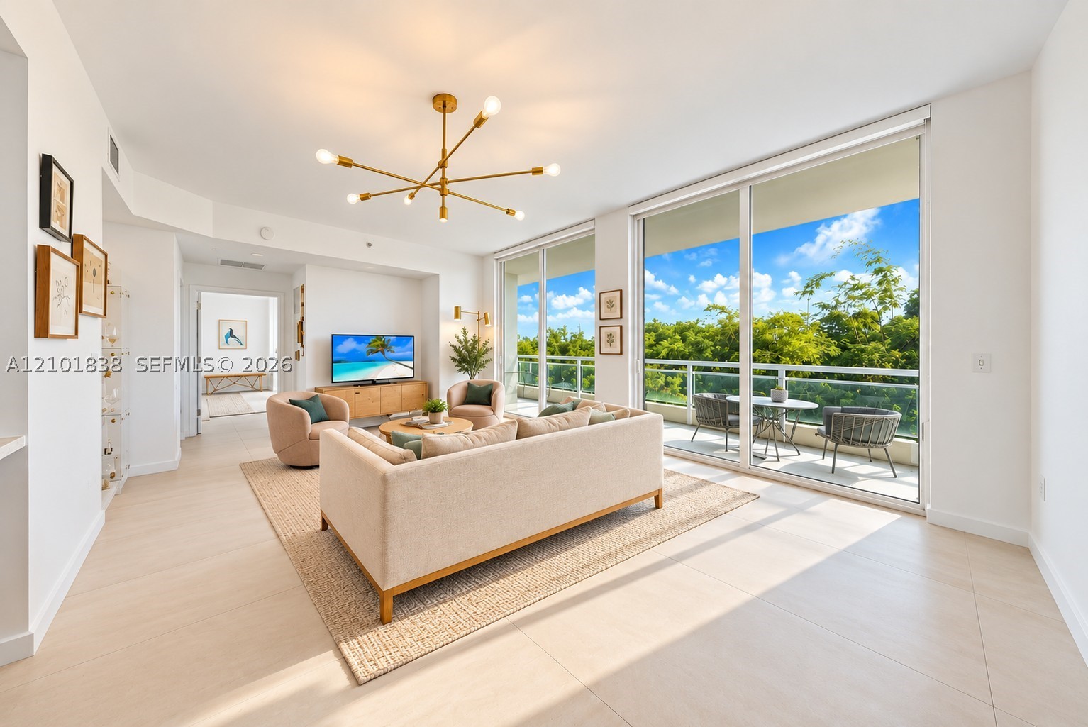 2020 Prairie Ave #404