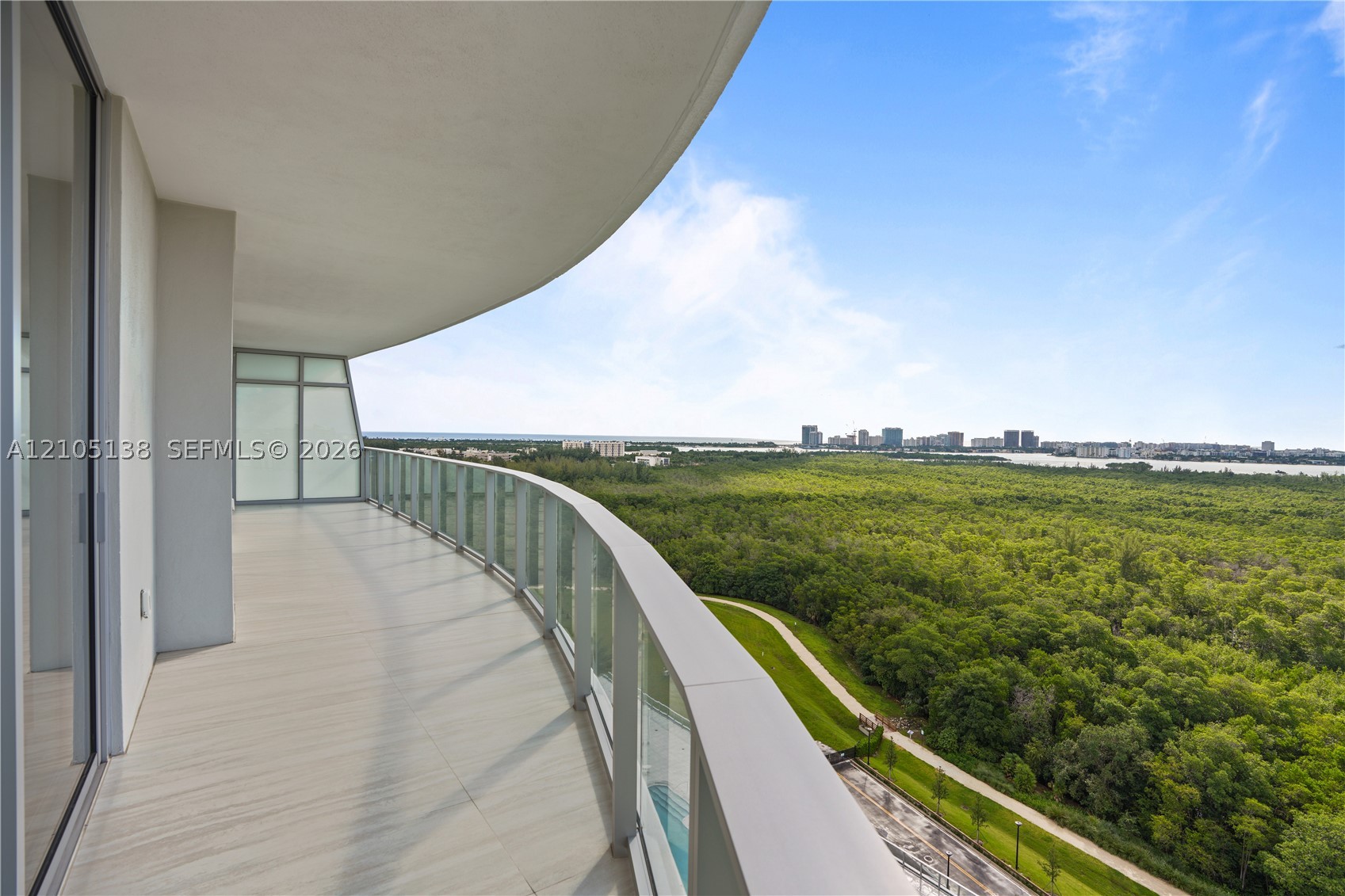 2411 Laguna Cir #1505