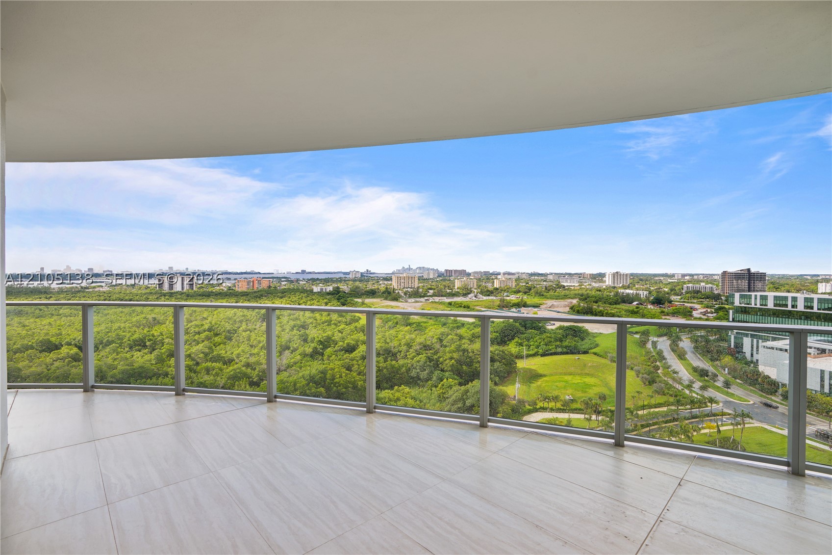 2411 Laguna Cir #1505 North Miami, FL 33181