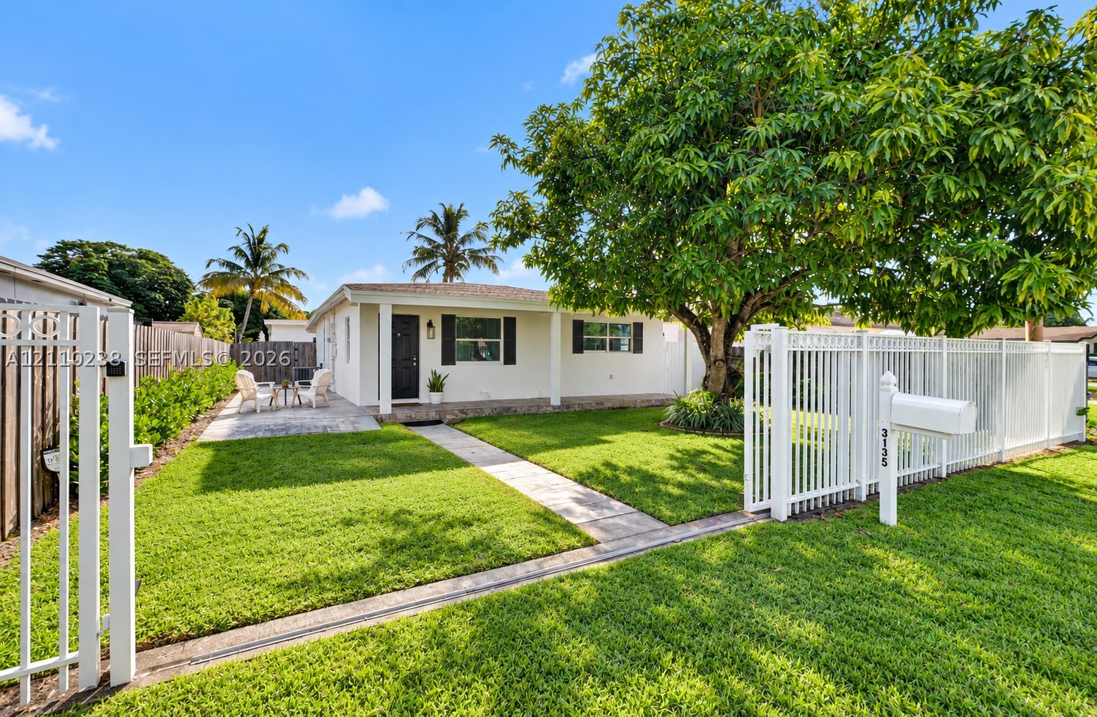 3135 SW 64th Ave