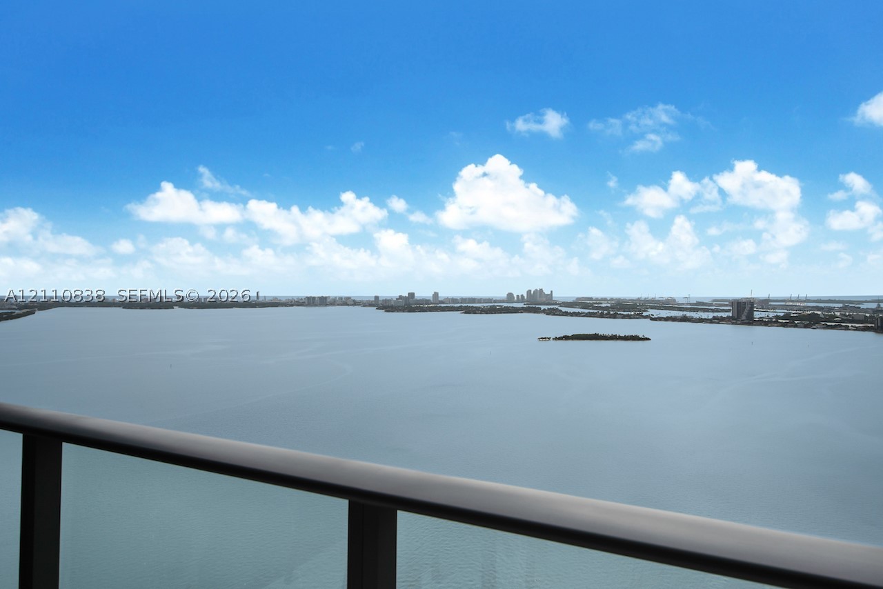 image Paraiso Bay2