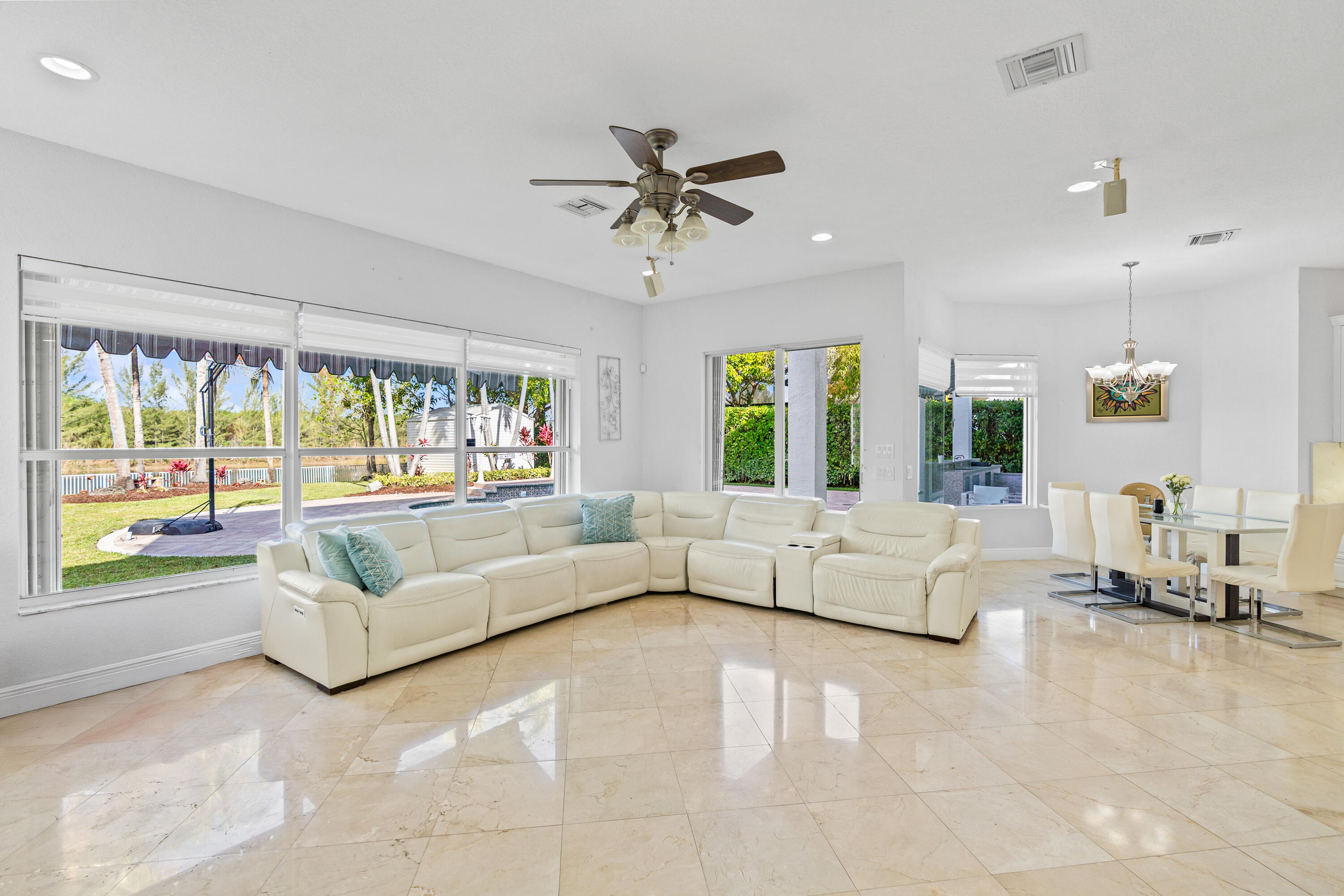 4918 SW 195th Ter Miramar, FL 33029