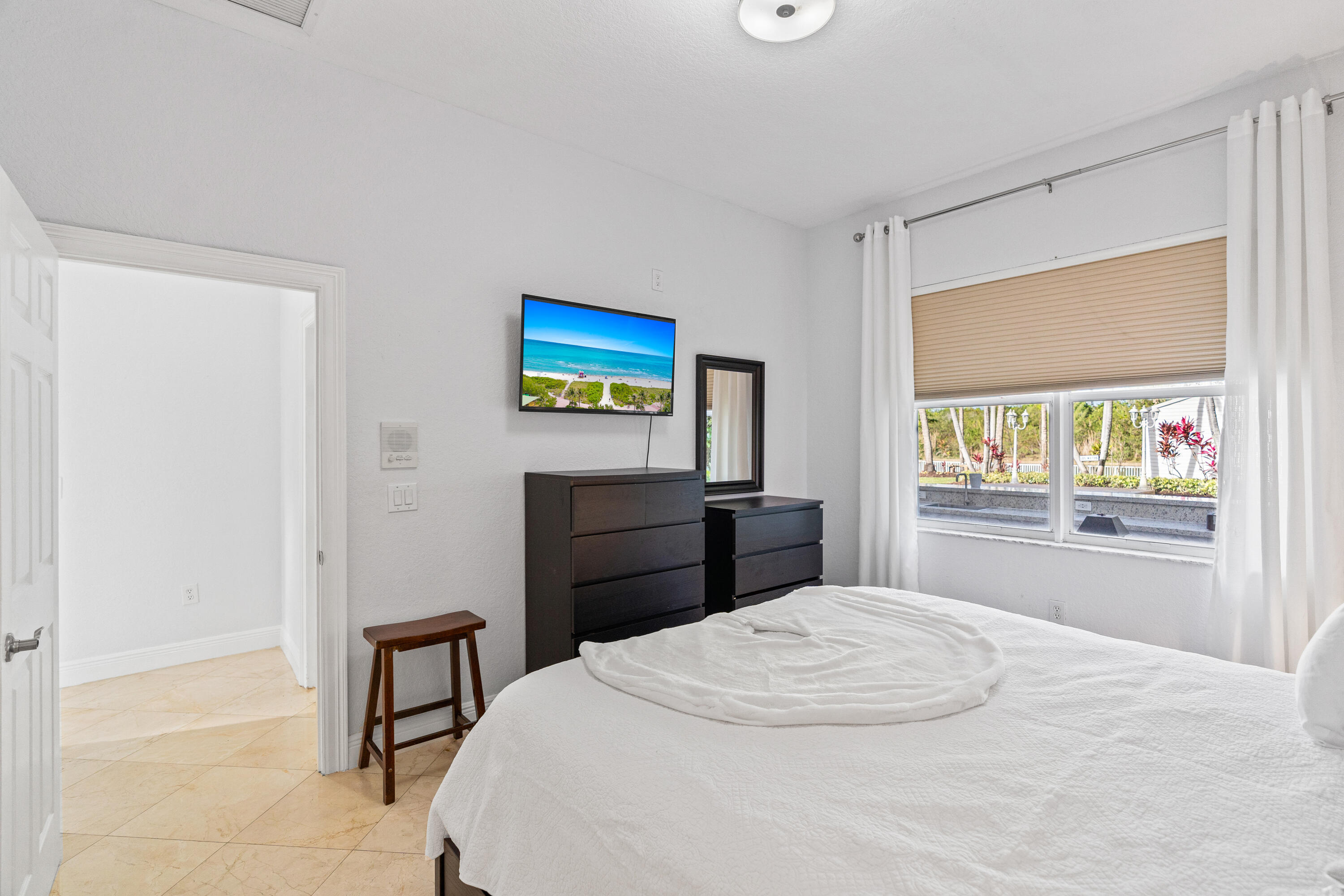 4918 SW 195th Ter Miramar, FL 33029