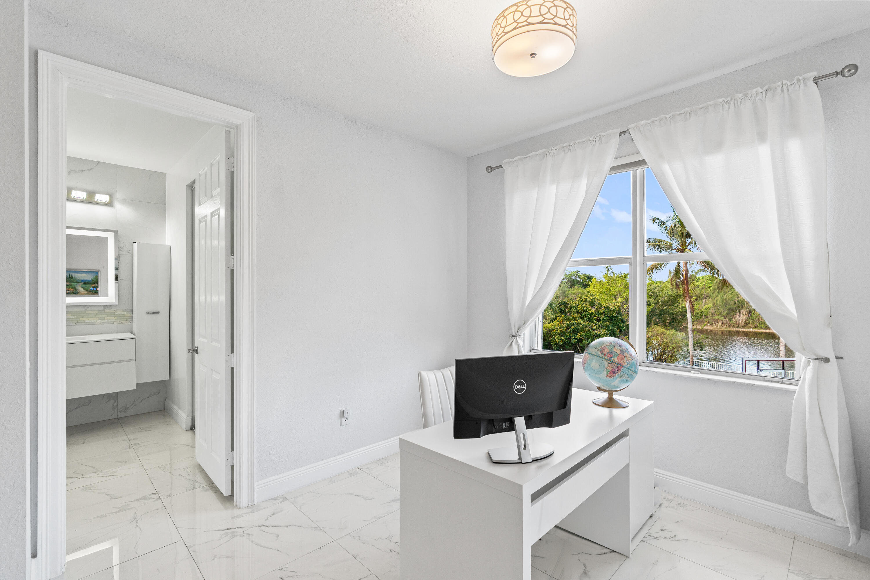 4918 SW 195th Ter Miramar, FL 33029