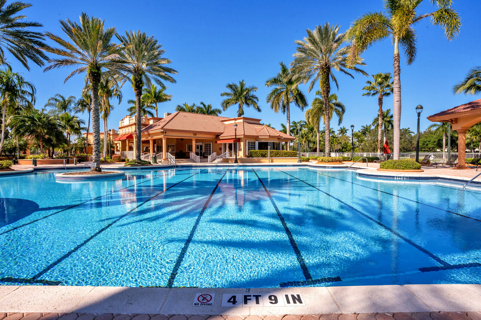 4918 SW 195th Ter Miramar, FL 33029