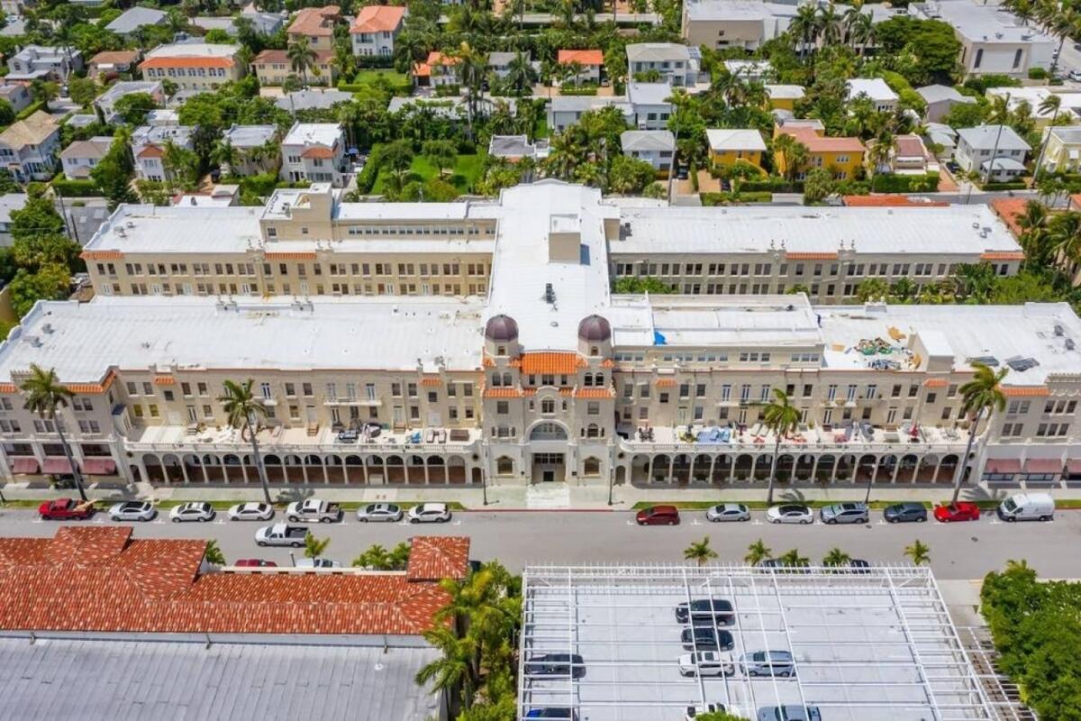 235 Sunrise #Unit 2016 Palm Beach, FL 33480