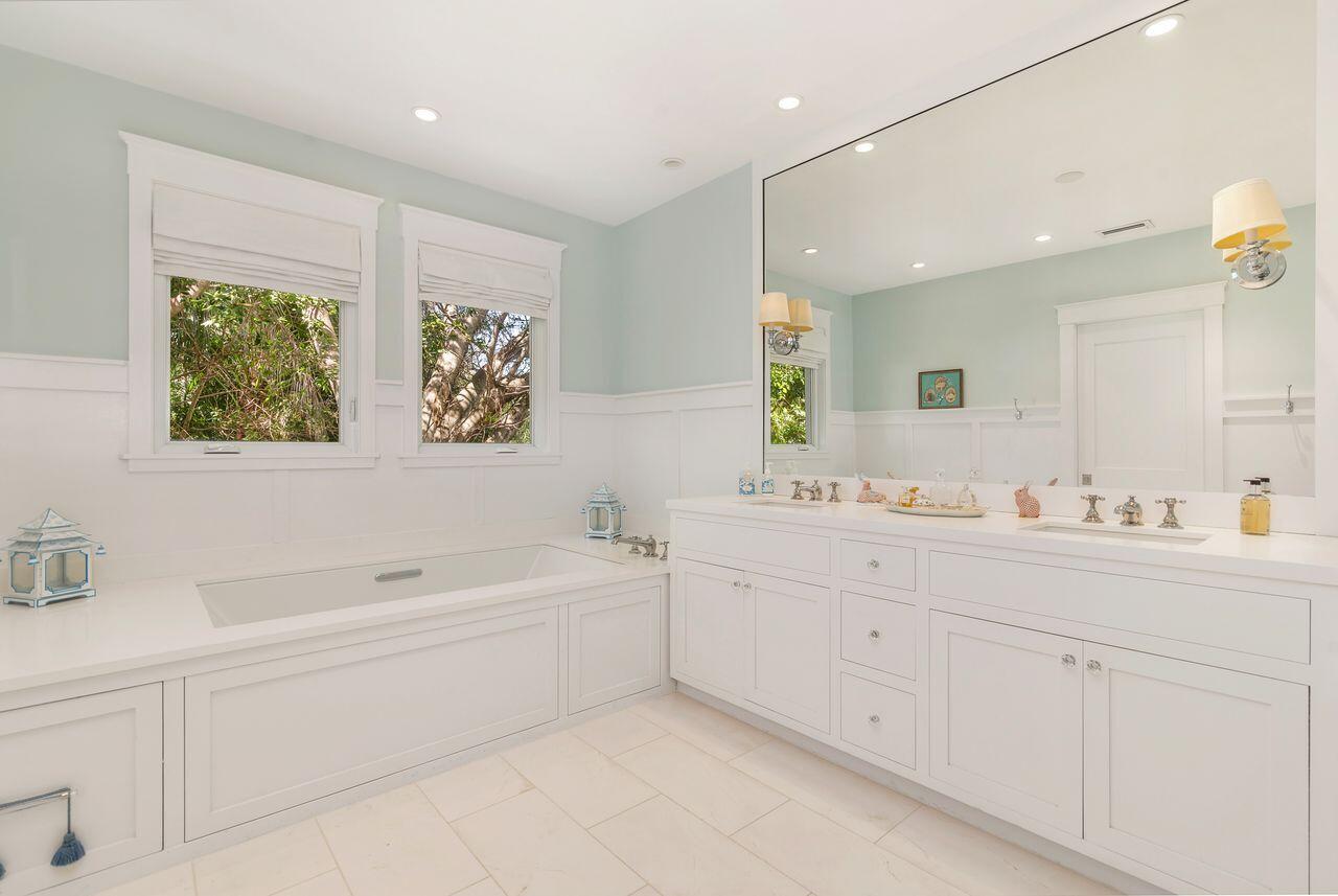 129 S Flagler Promenade West Palm Beach, FL 33405