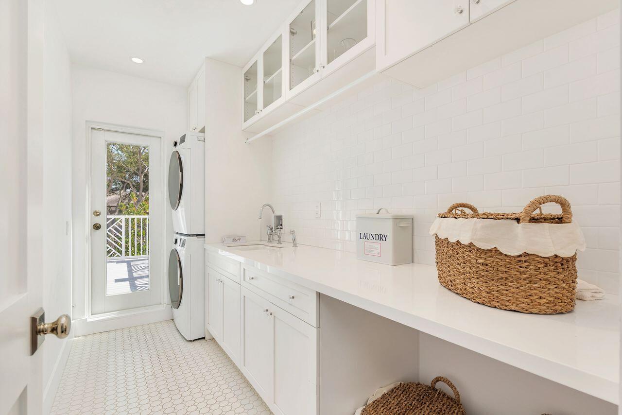 129 S Flagler Promenade West Palm Beach, FL 33405