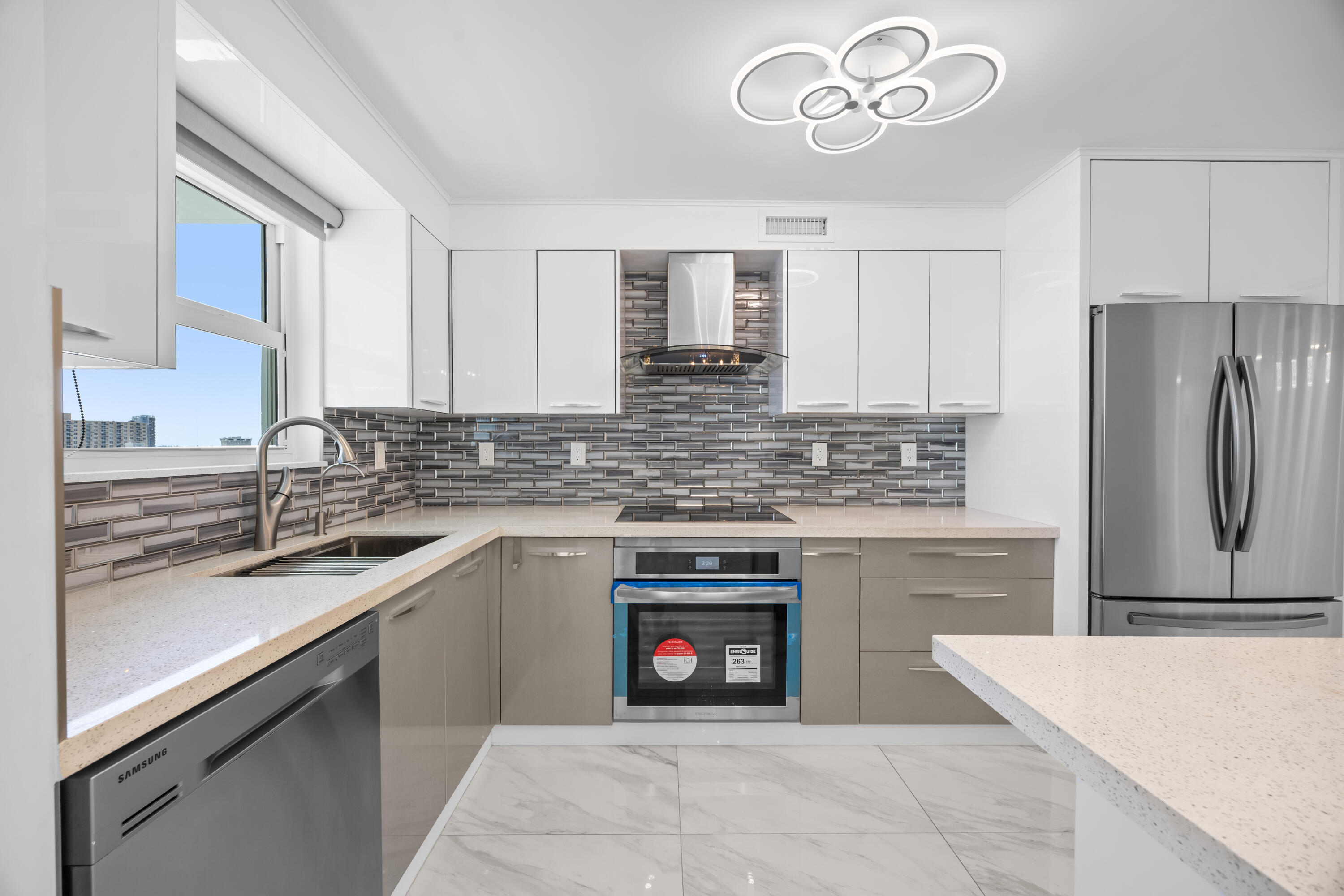 137 Golden Isles #914