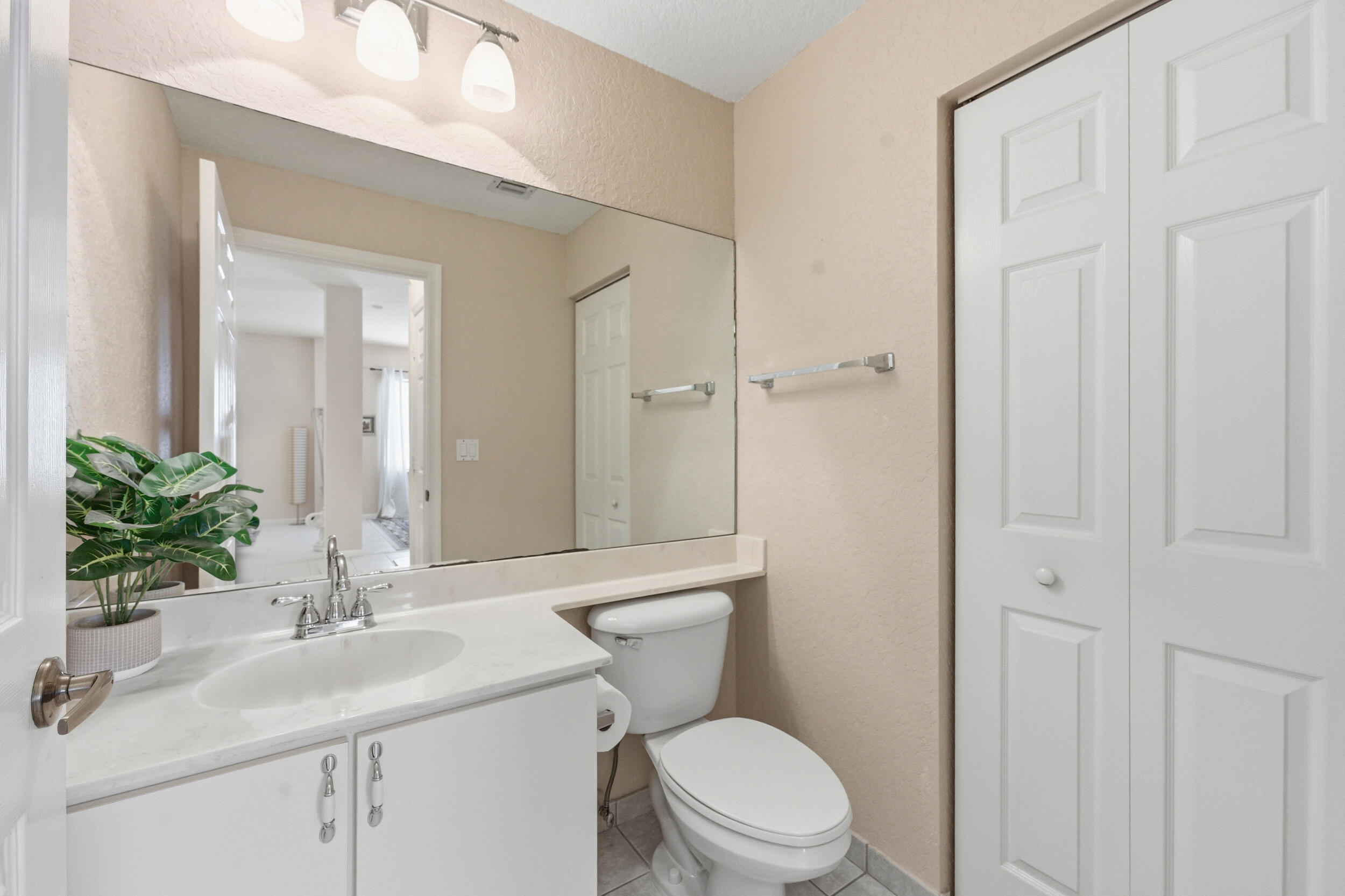 648 SW 168th Pembroke Pines, FL 33027