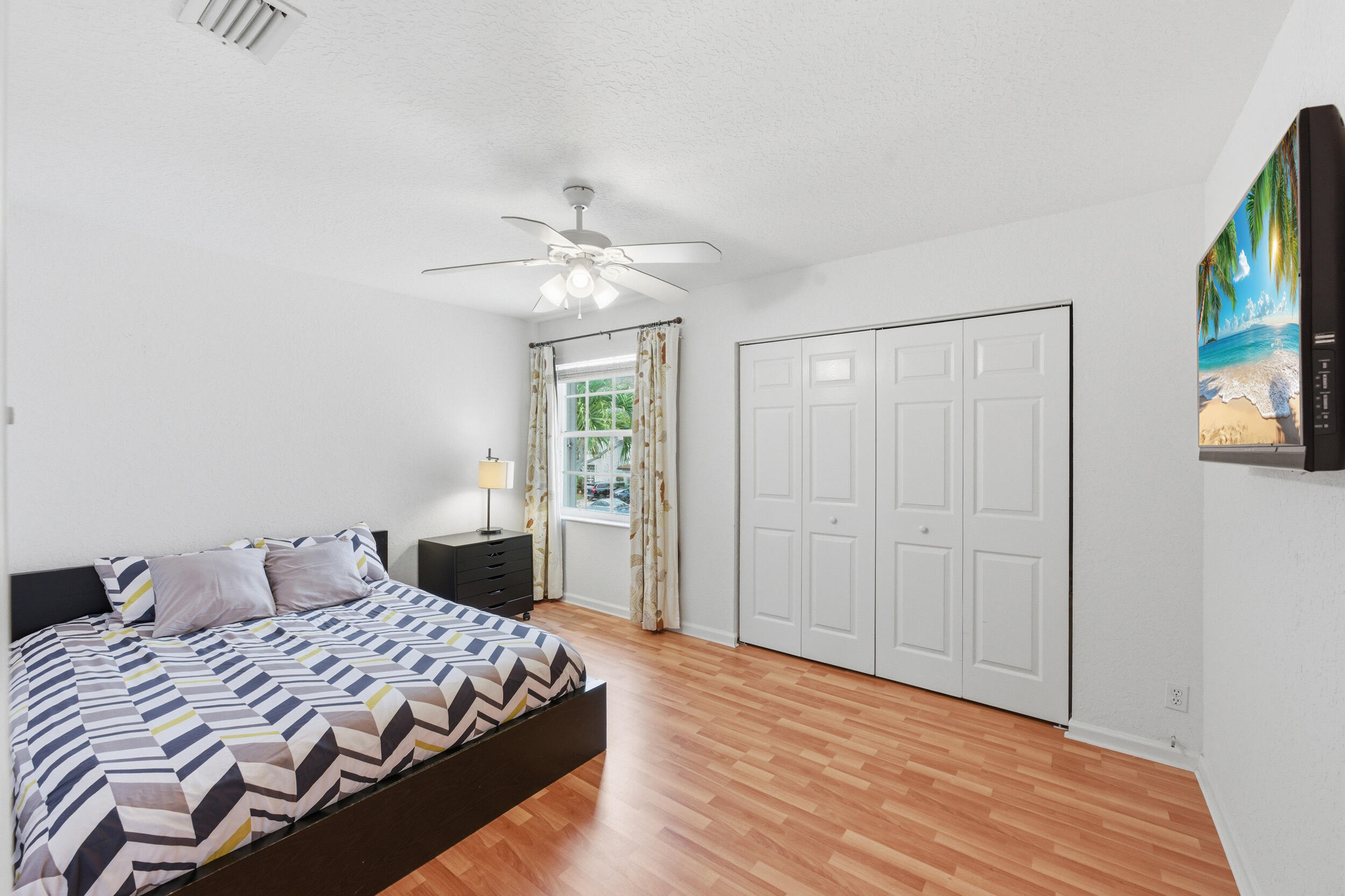 648 SW 168th Pembroke Pines, FL 33027