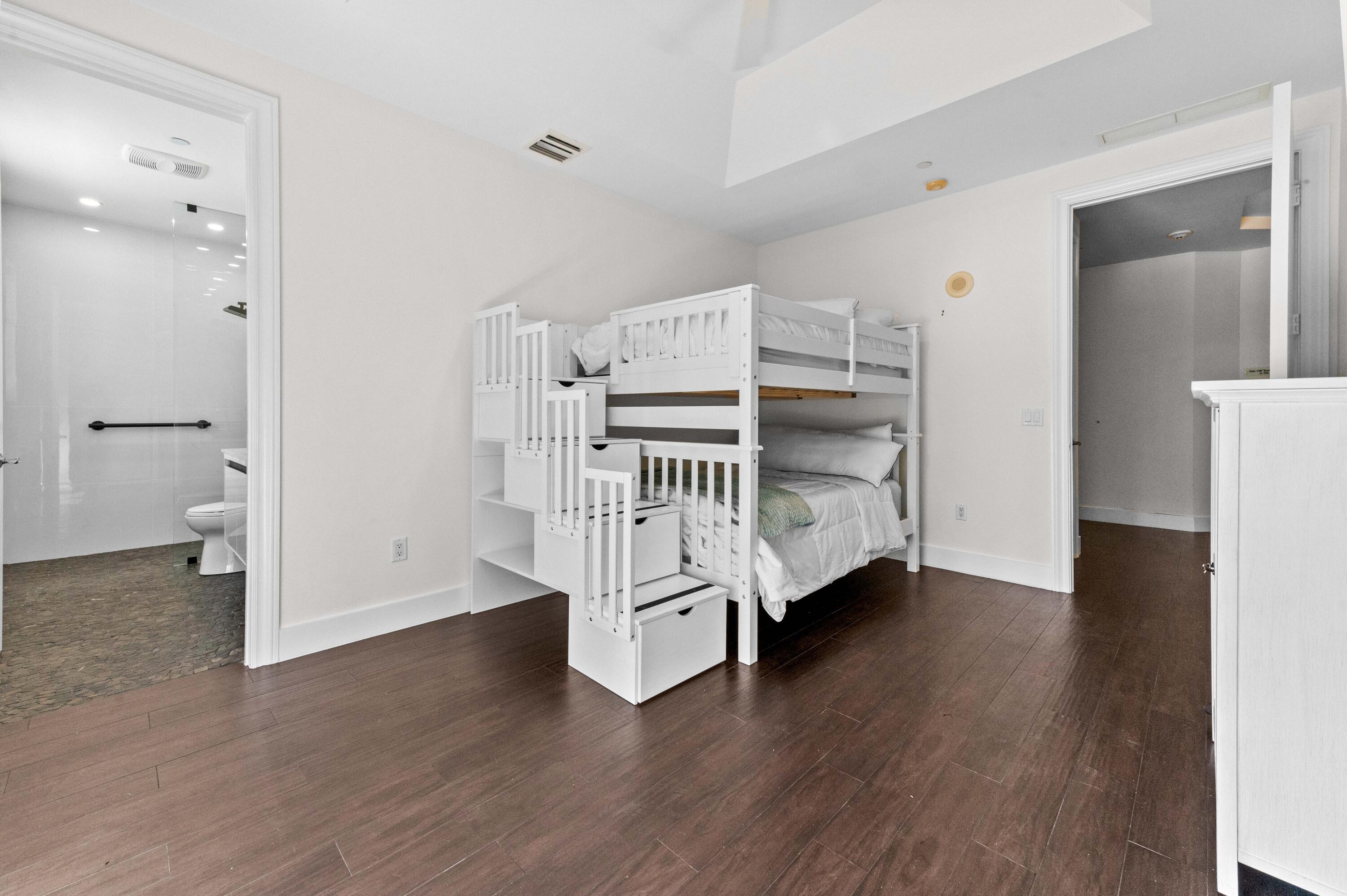 4600 N Ocean #605 Riviera Beach, FL 33404