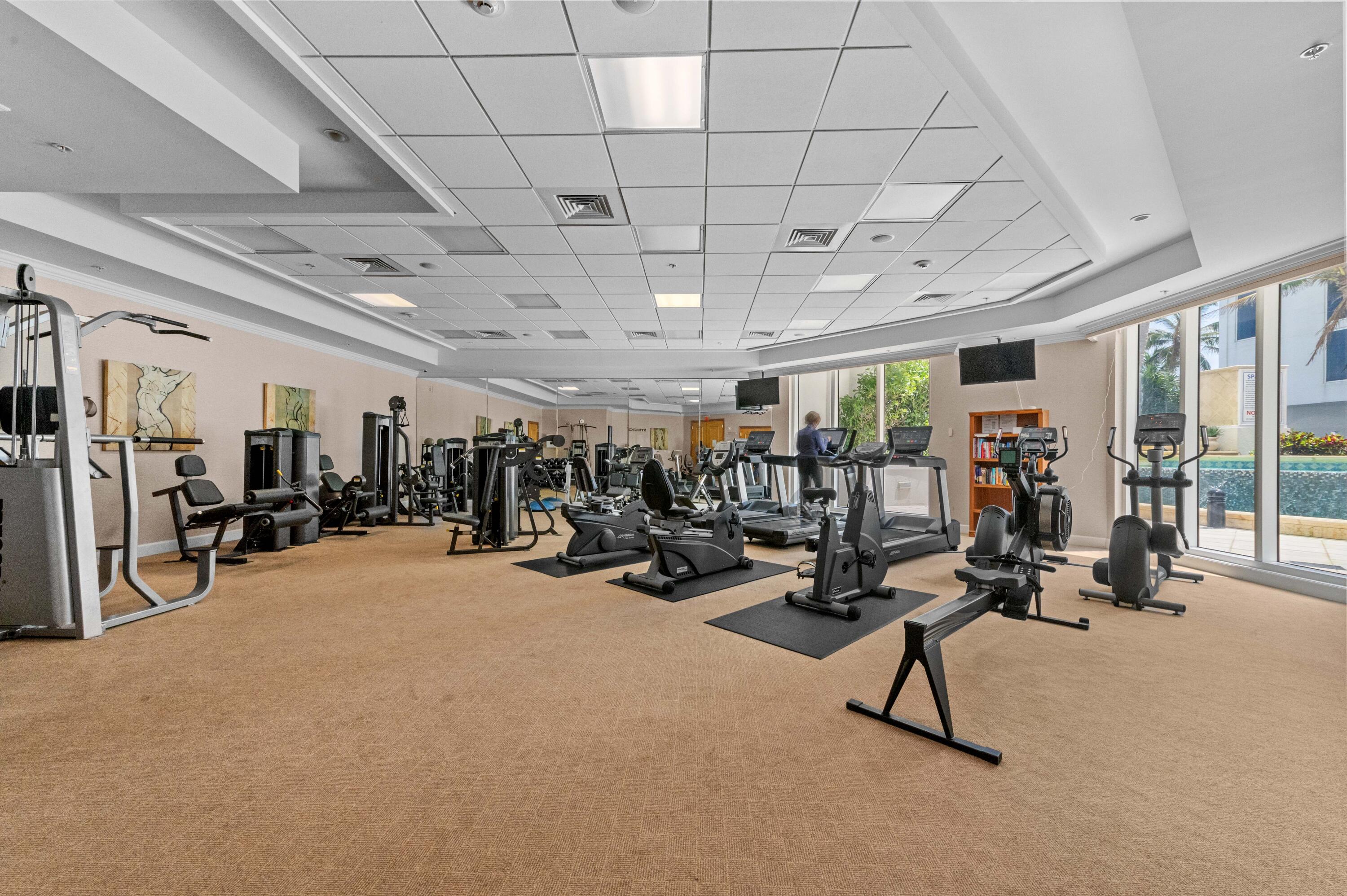 4600 N Ocean #605 Riviera Beach, FL 33404