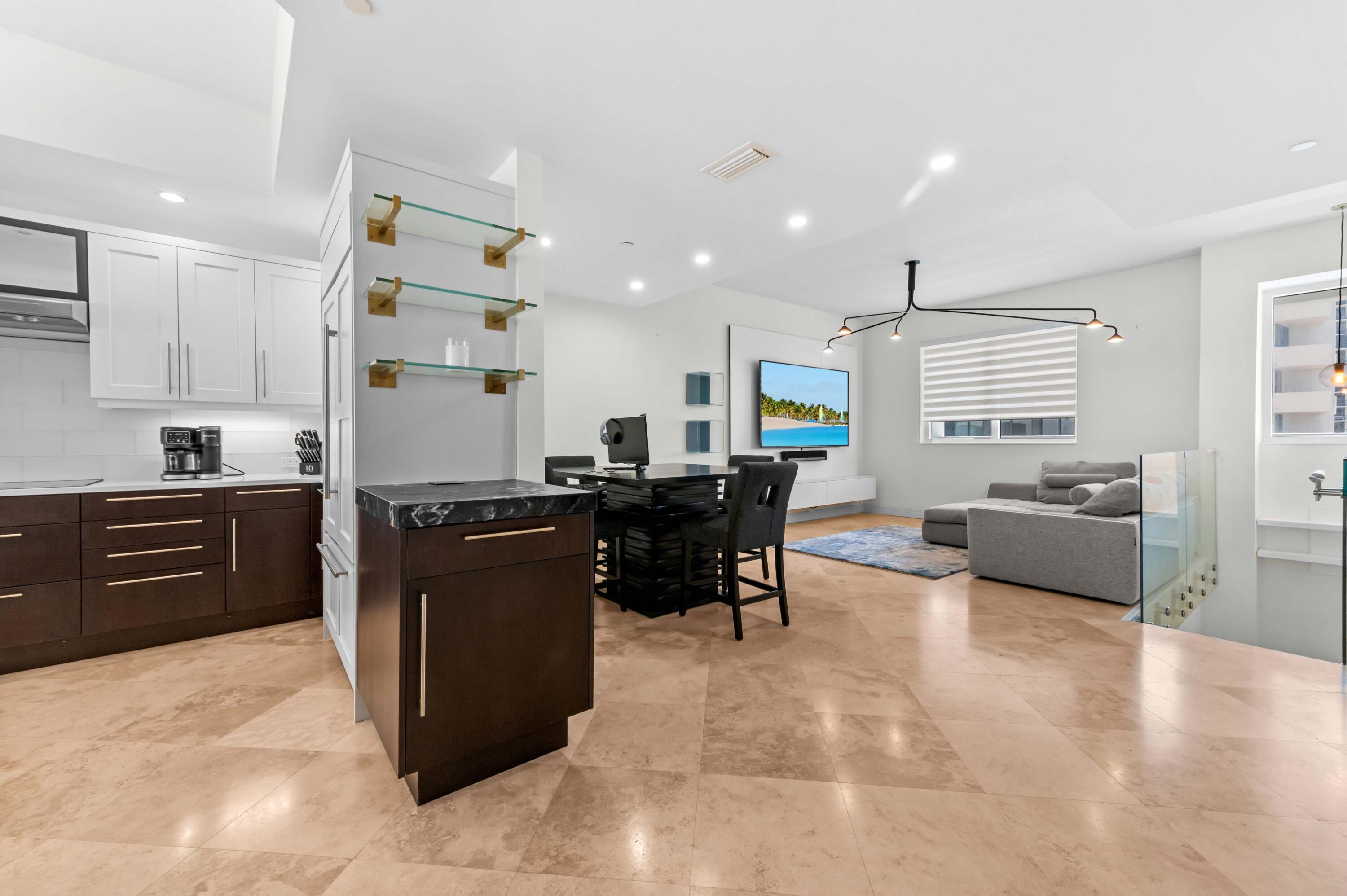 4600 N Ocean #605 Riviera Beach, FL 33404