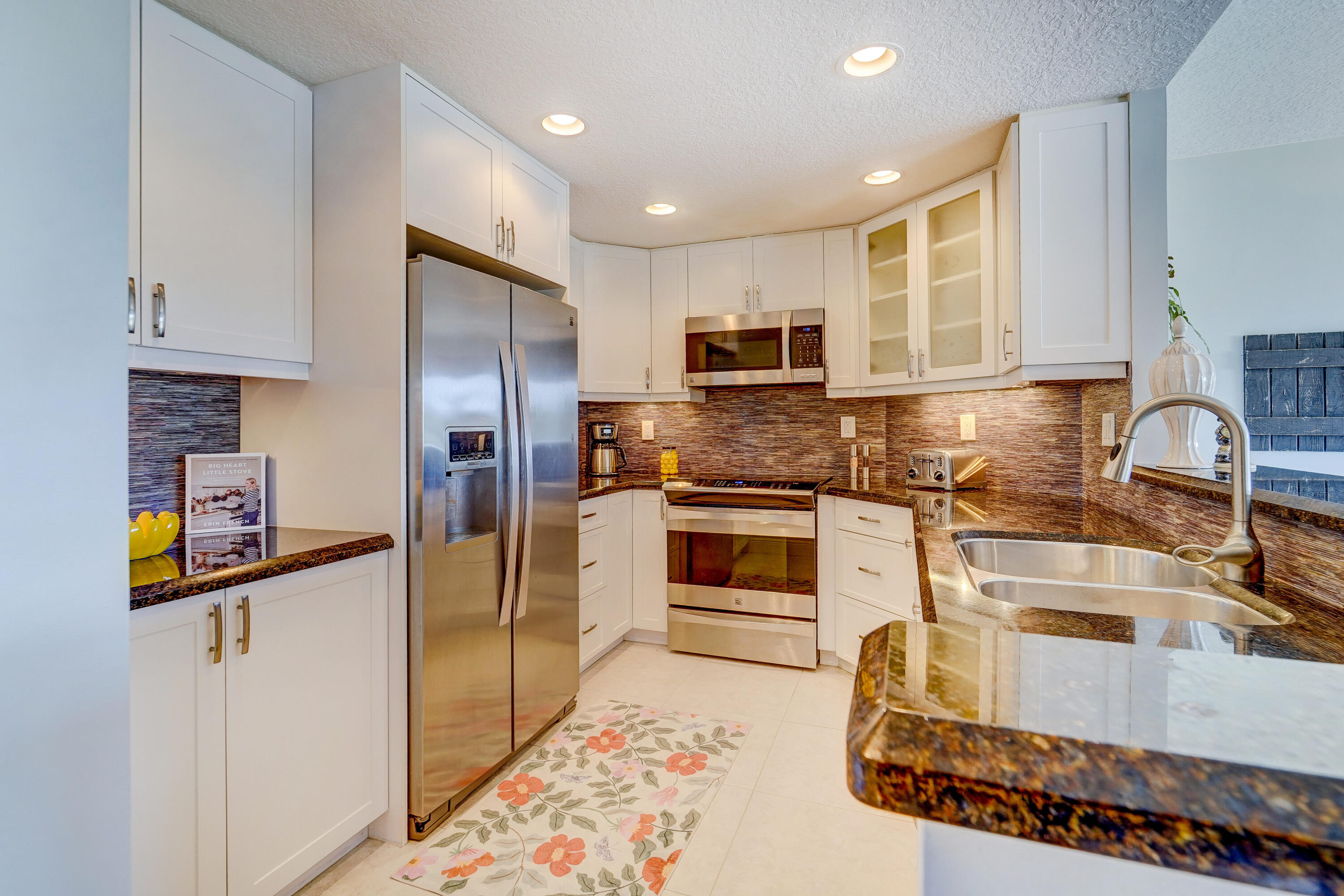 2500 E Las Olas #403