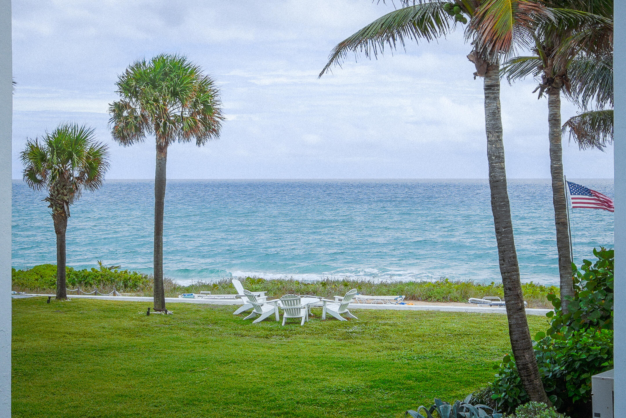 1043 Hillsboro Mile #18c