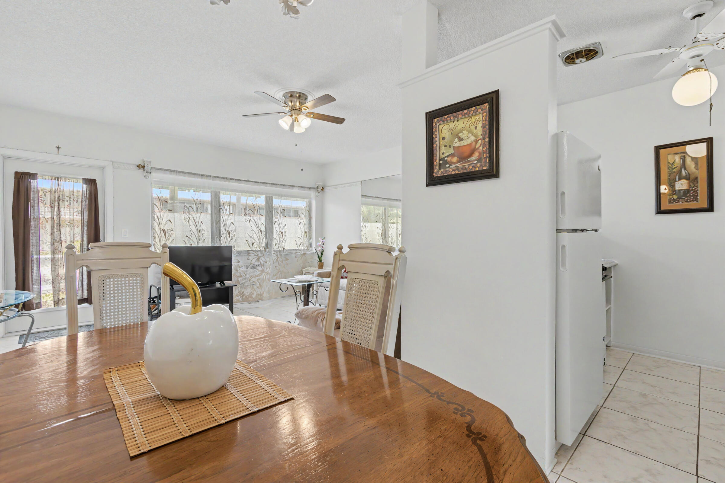 800 SW 10th #T-6 Hallandale Beach, FL 33009