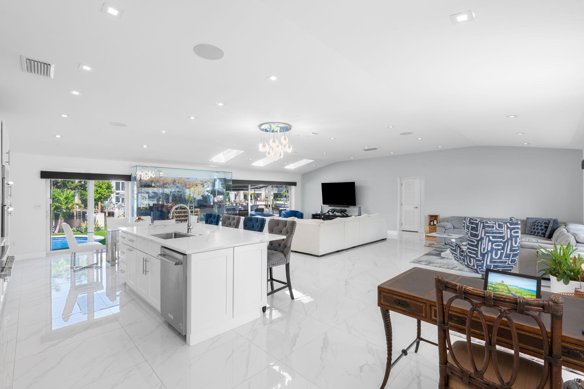 2813 NE 29th Fort Lauderdale, FL 33306