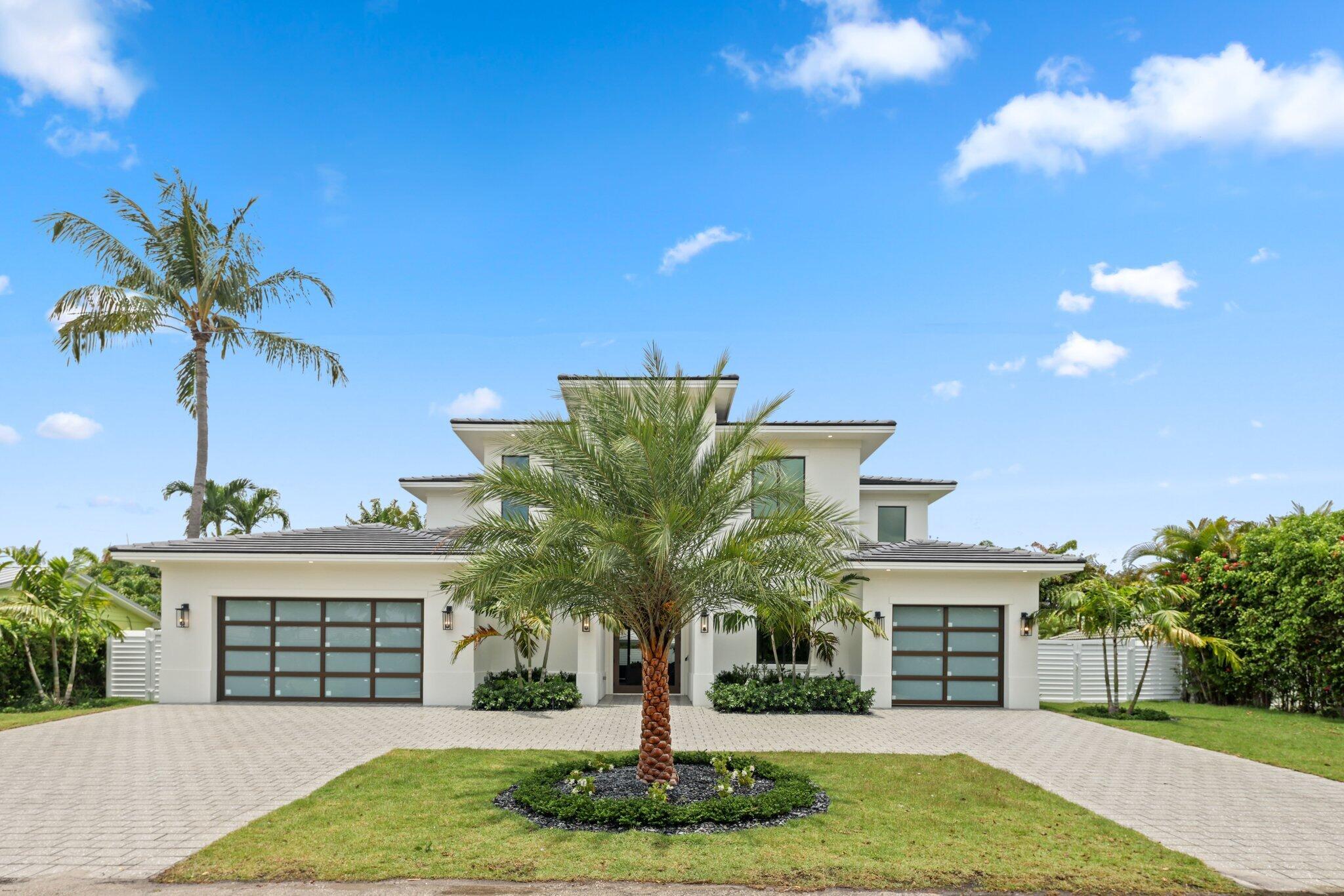 1160 Emerald Riviera Beach, FL 33404
