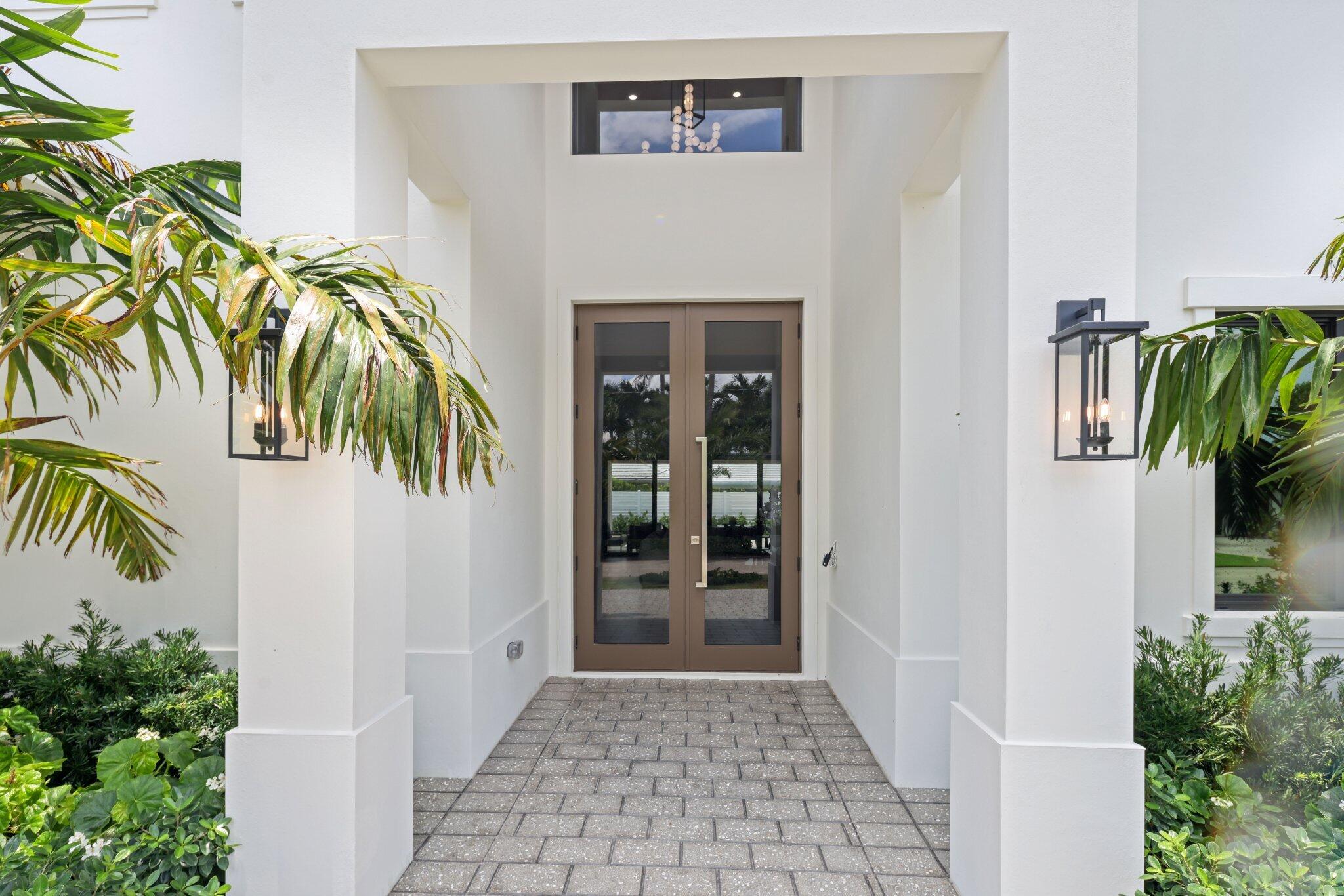 1160 Emerald Riviera Beach, FL 33404