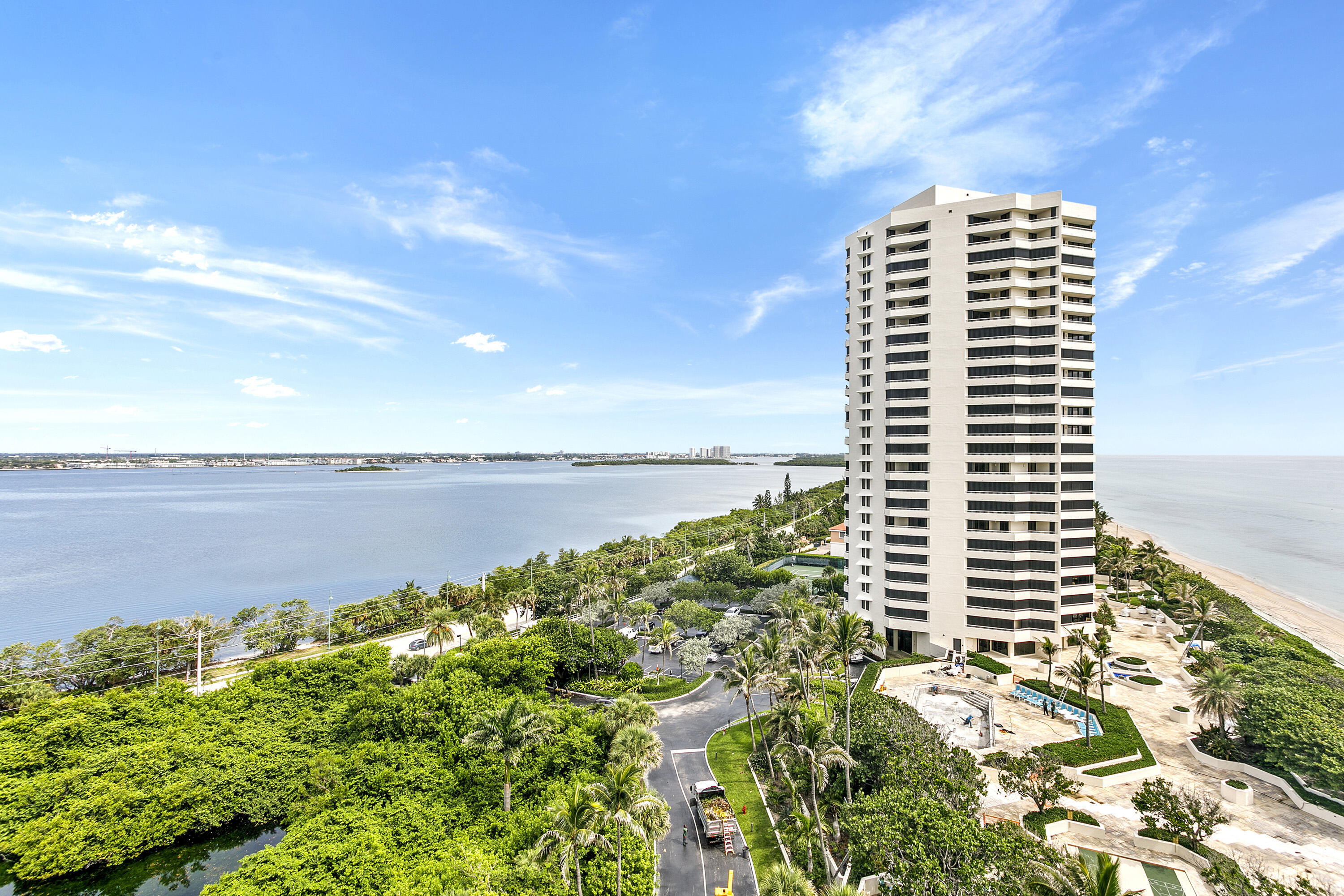 5070 N Ocean #10c Singer Island, FL 33404