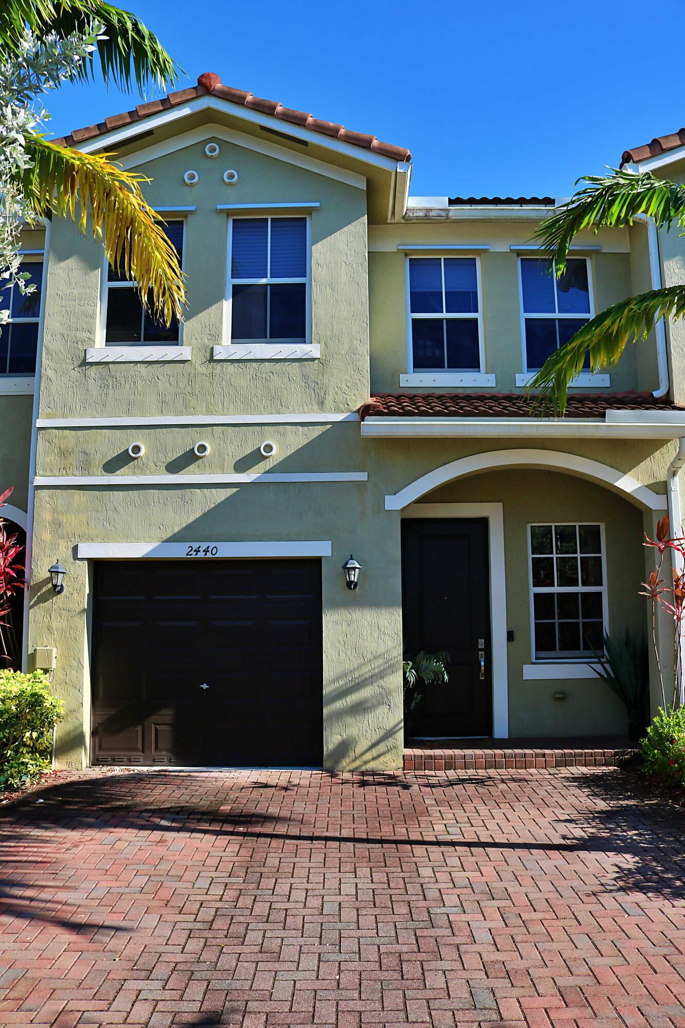 2440 SE 14th