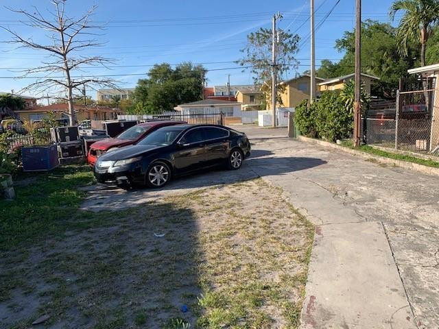 1850 NW 35th Miami, FL 33142