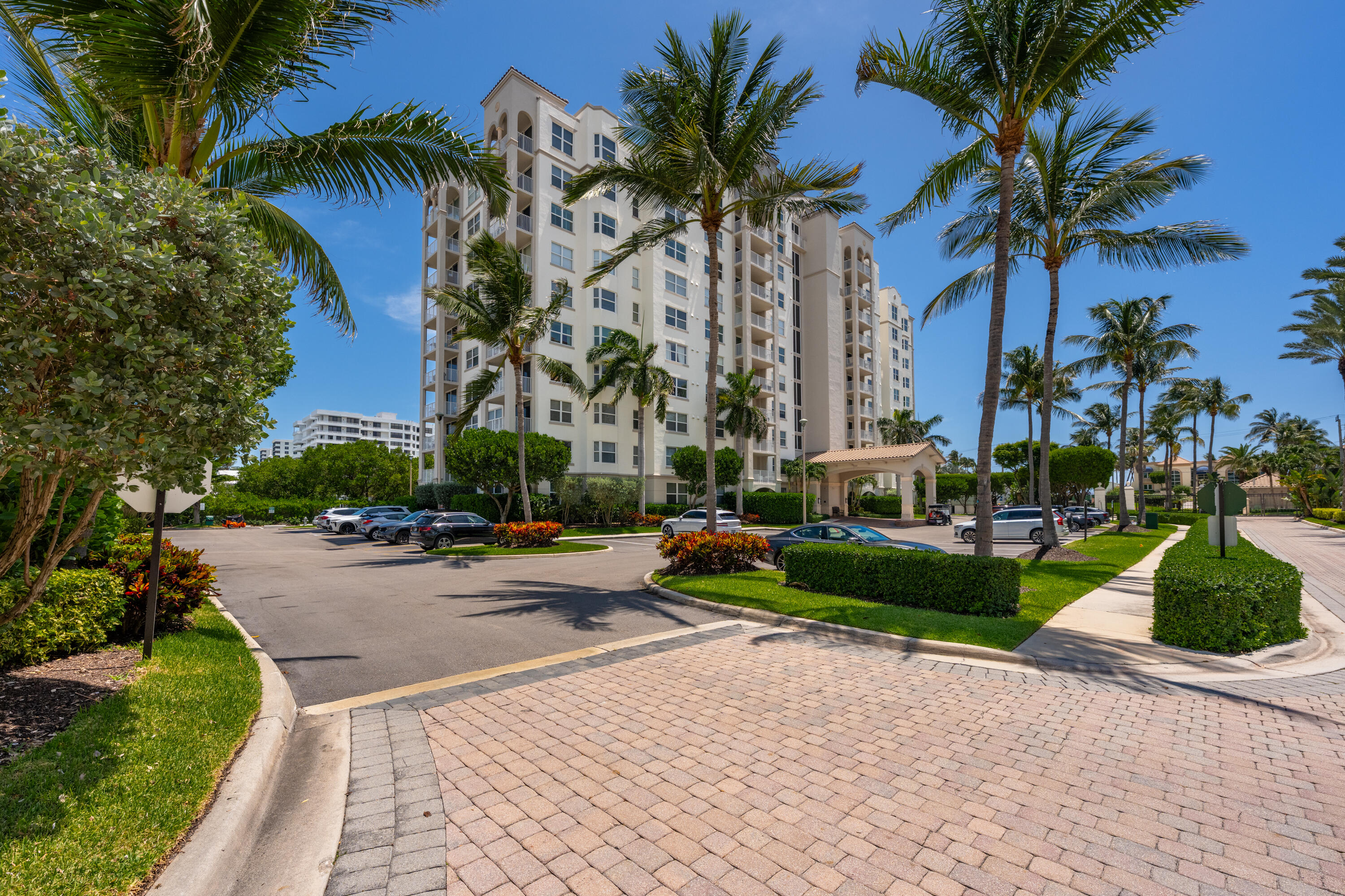 3594 S Ocean #604
