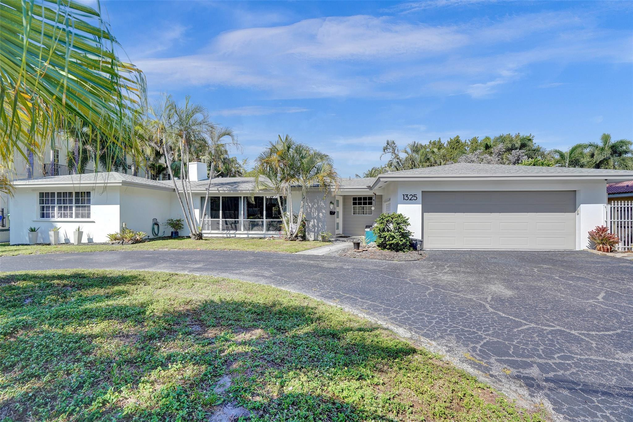 1325 Middle Riv