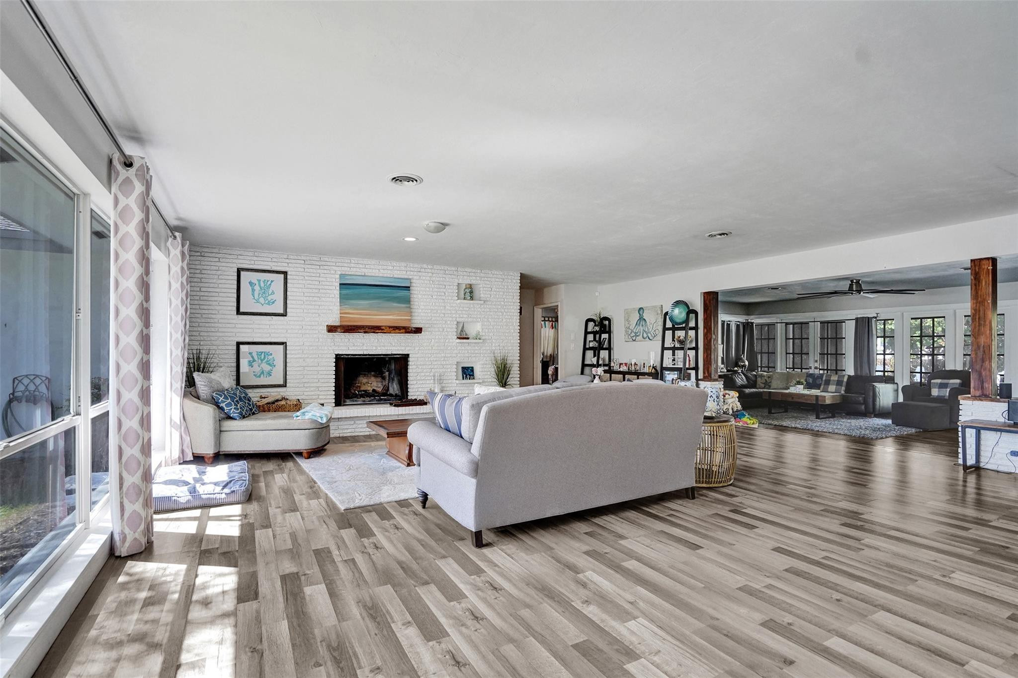 1325 Middle Riv Fort Lauderdale, FL 33304