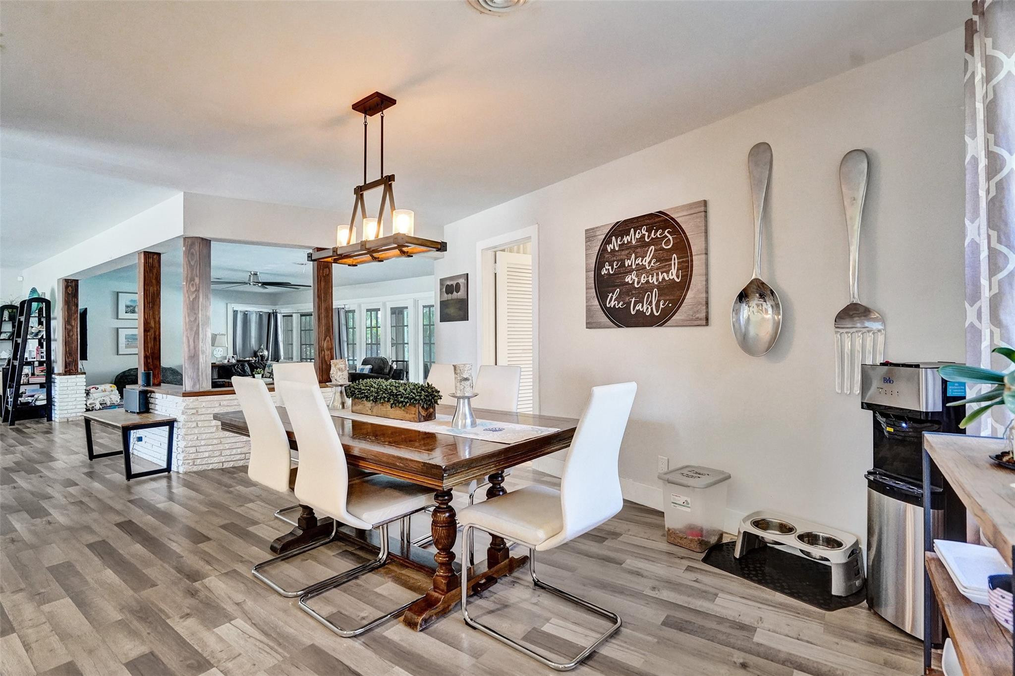 1325 Middle Riv Fort Lauderdale, FL 33304