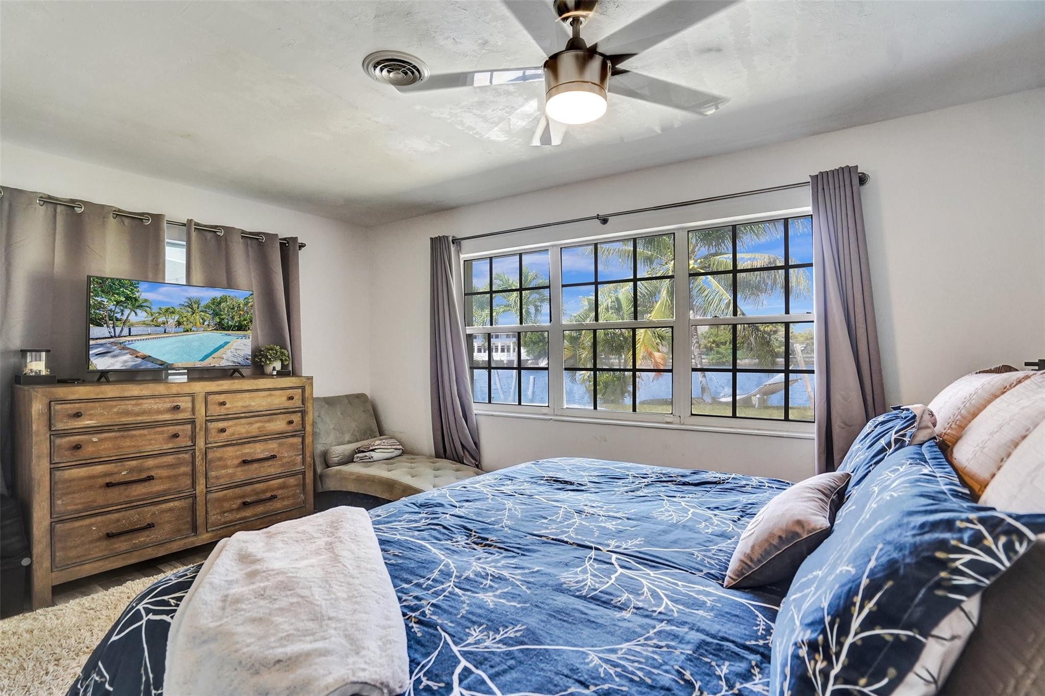 1325 Middle Riv Fort Lauderdale, FL 33304