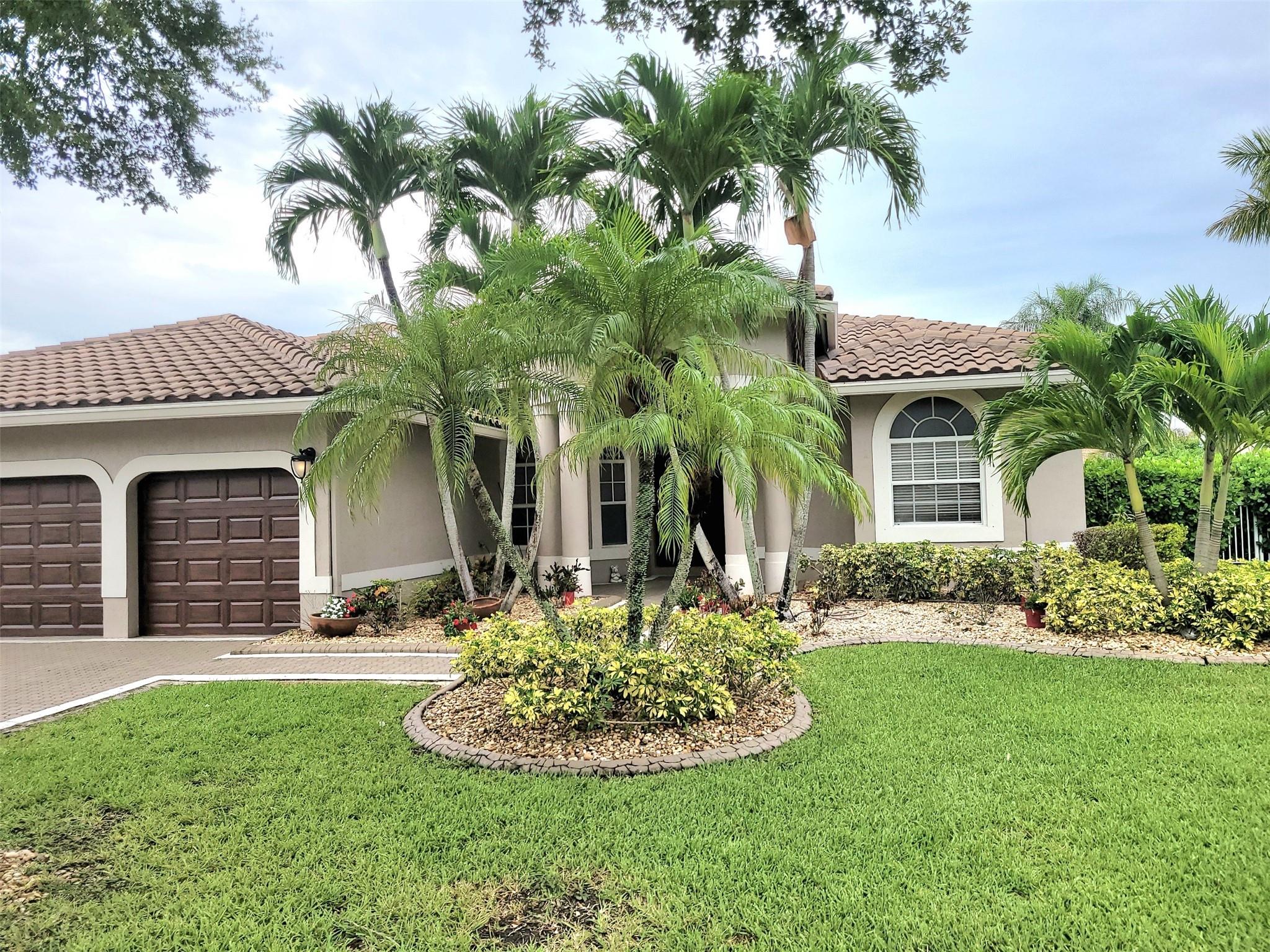 5039 Kensington Cir