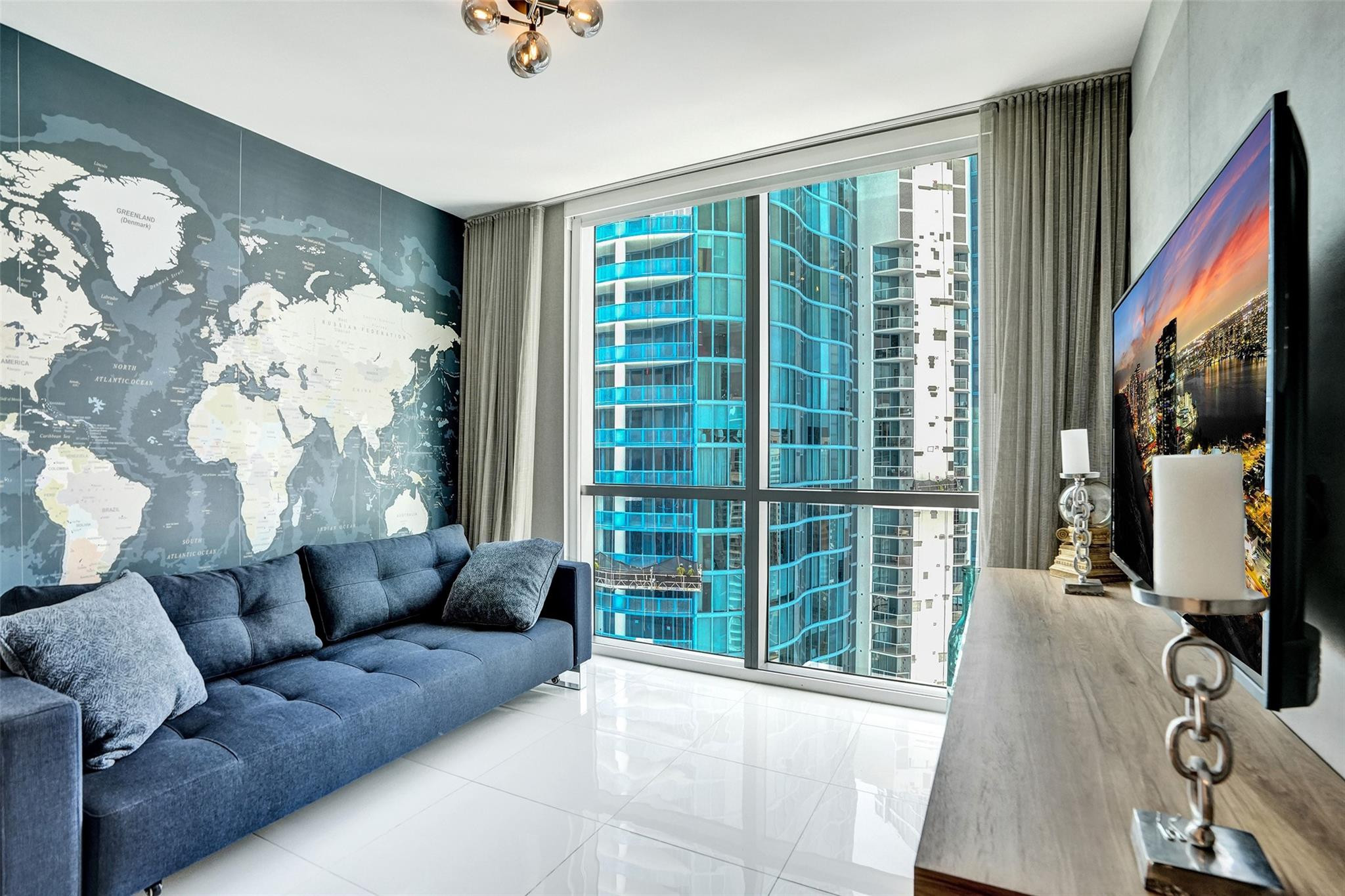 100 E Las Olas #2701 Fort Lauderdale, FL 33301