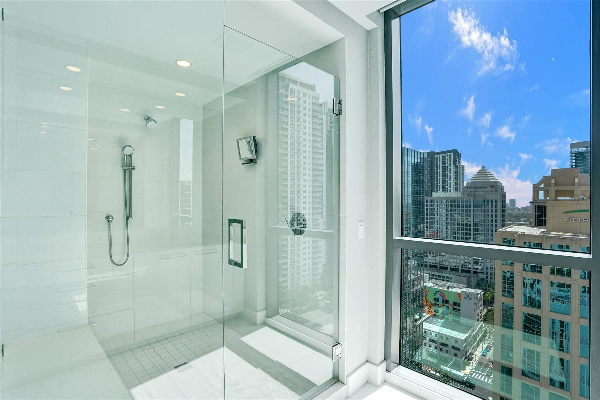 100 E Las Olas #2701 Fort Lauderdale, FL 33301