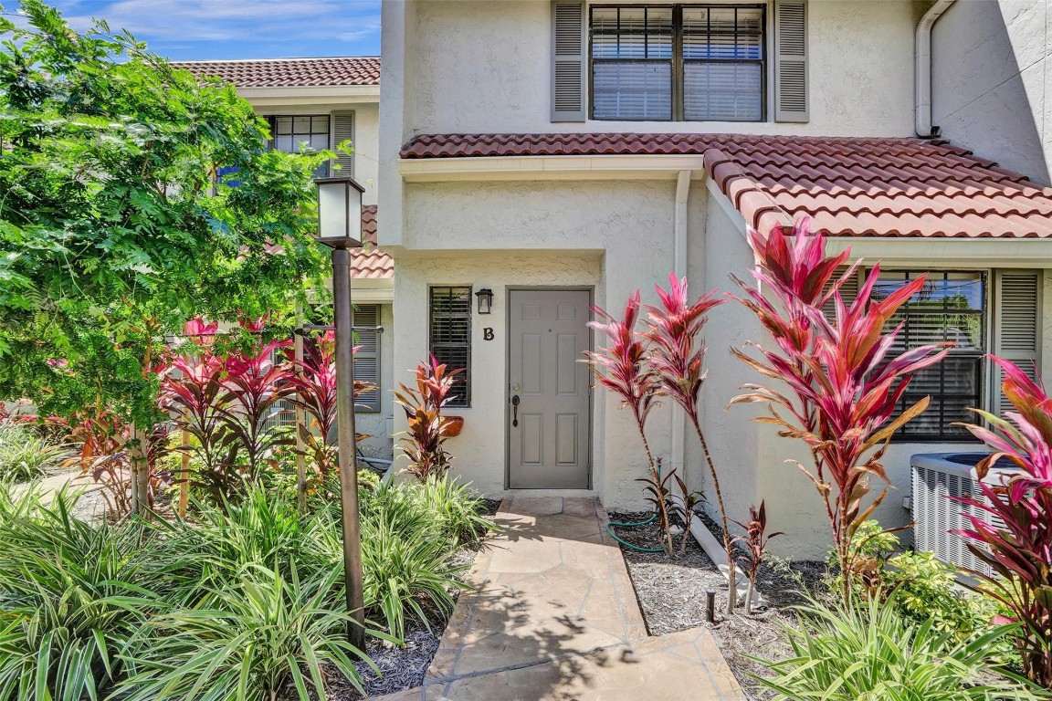 1415 S Miami #B Fort Lauderdale, FL 33316