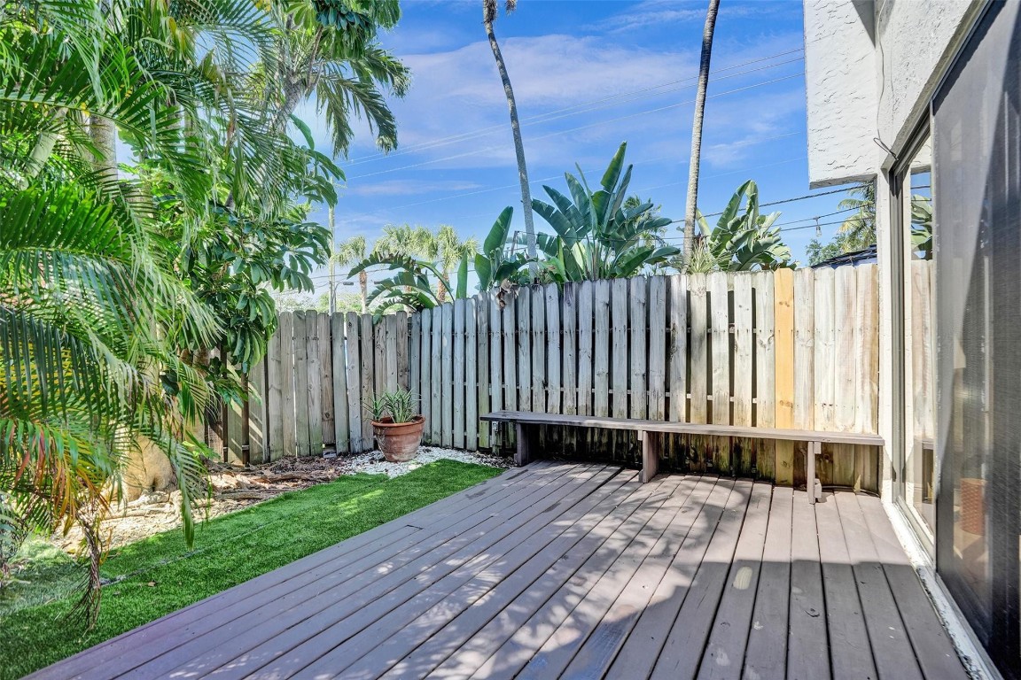 1415 S Miami #B Fort Lauderdale, FL 33316