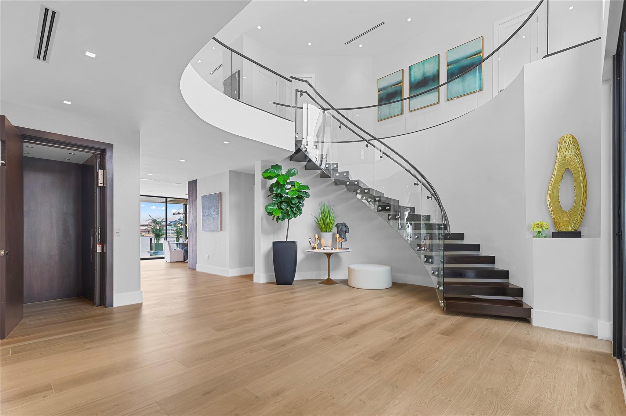 1957 Harbourview Dr Fort Lauderdale, FL 33316