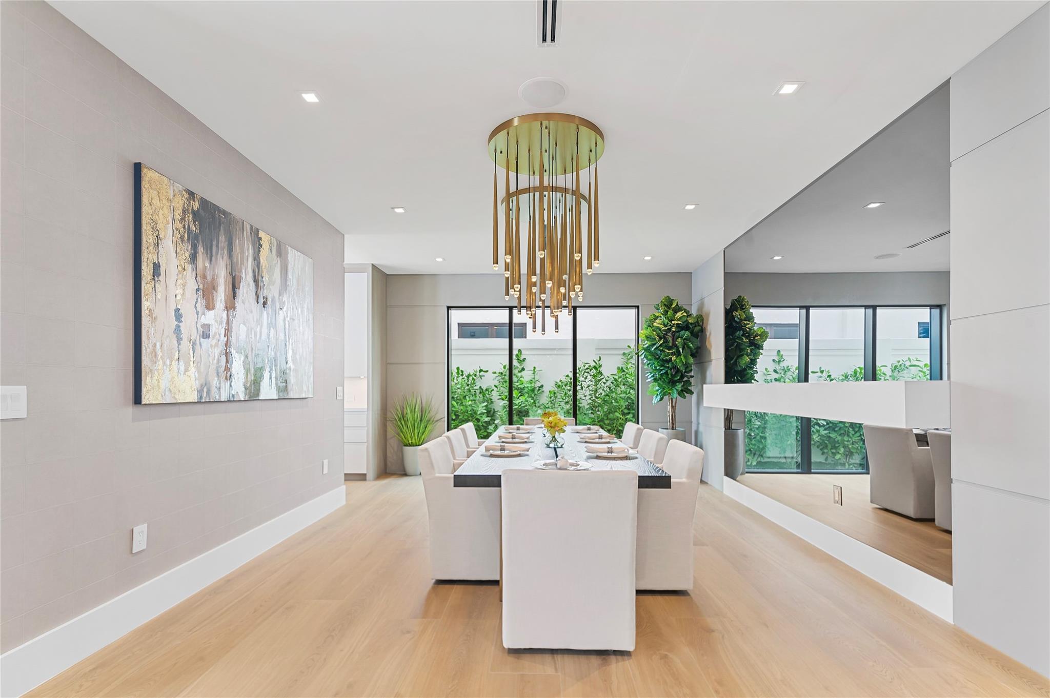 1957 Harbourview Dr Fort Lauderdale, FL 33316