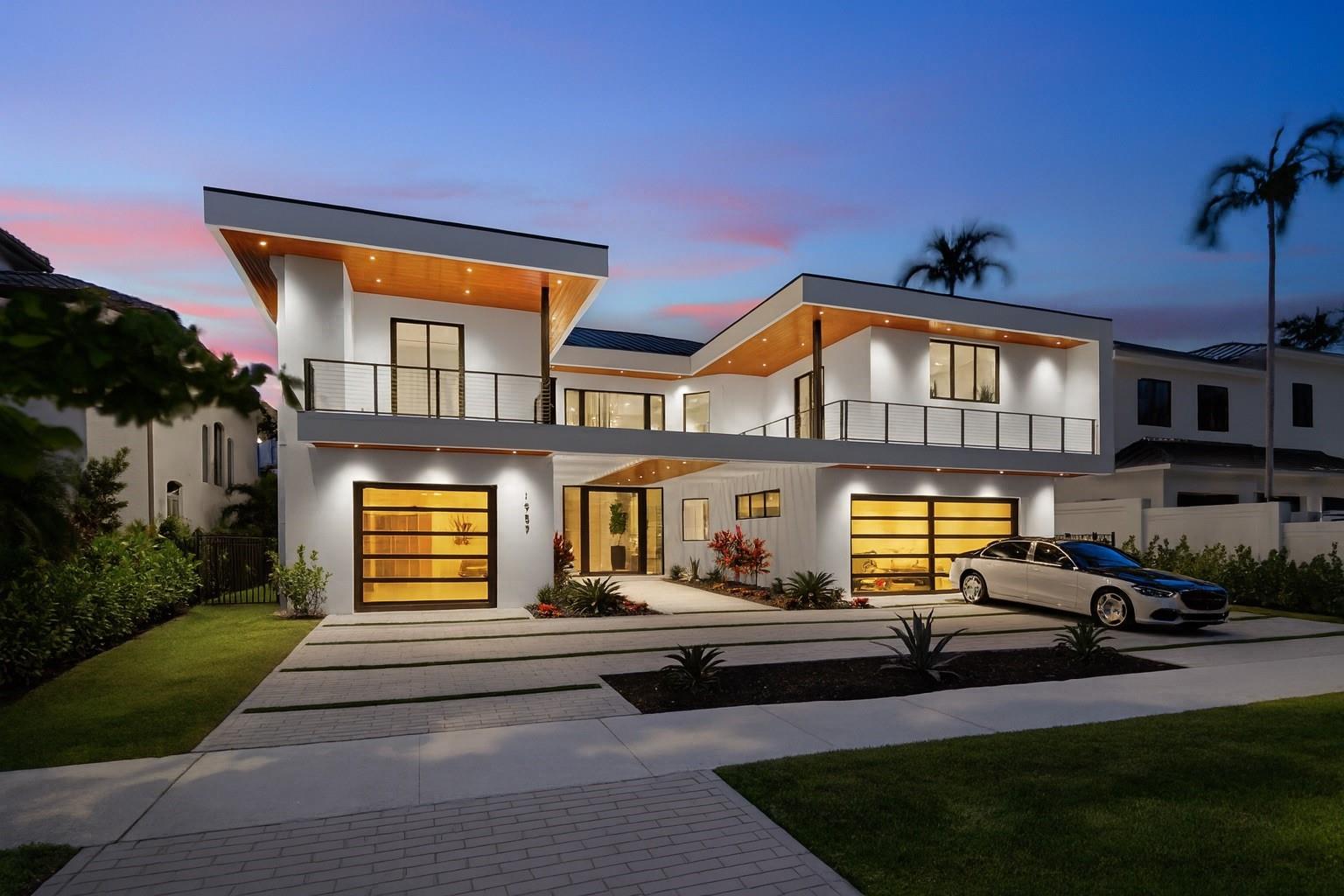 1957 Harbourview Dr Fort Lauderdale, FL 33316